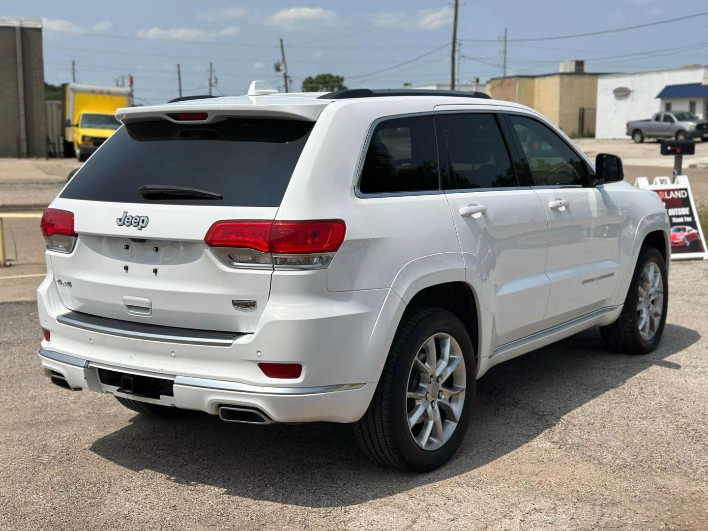 2015 Jeep Grand Cherokee - Image 9