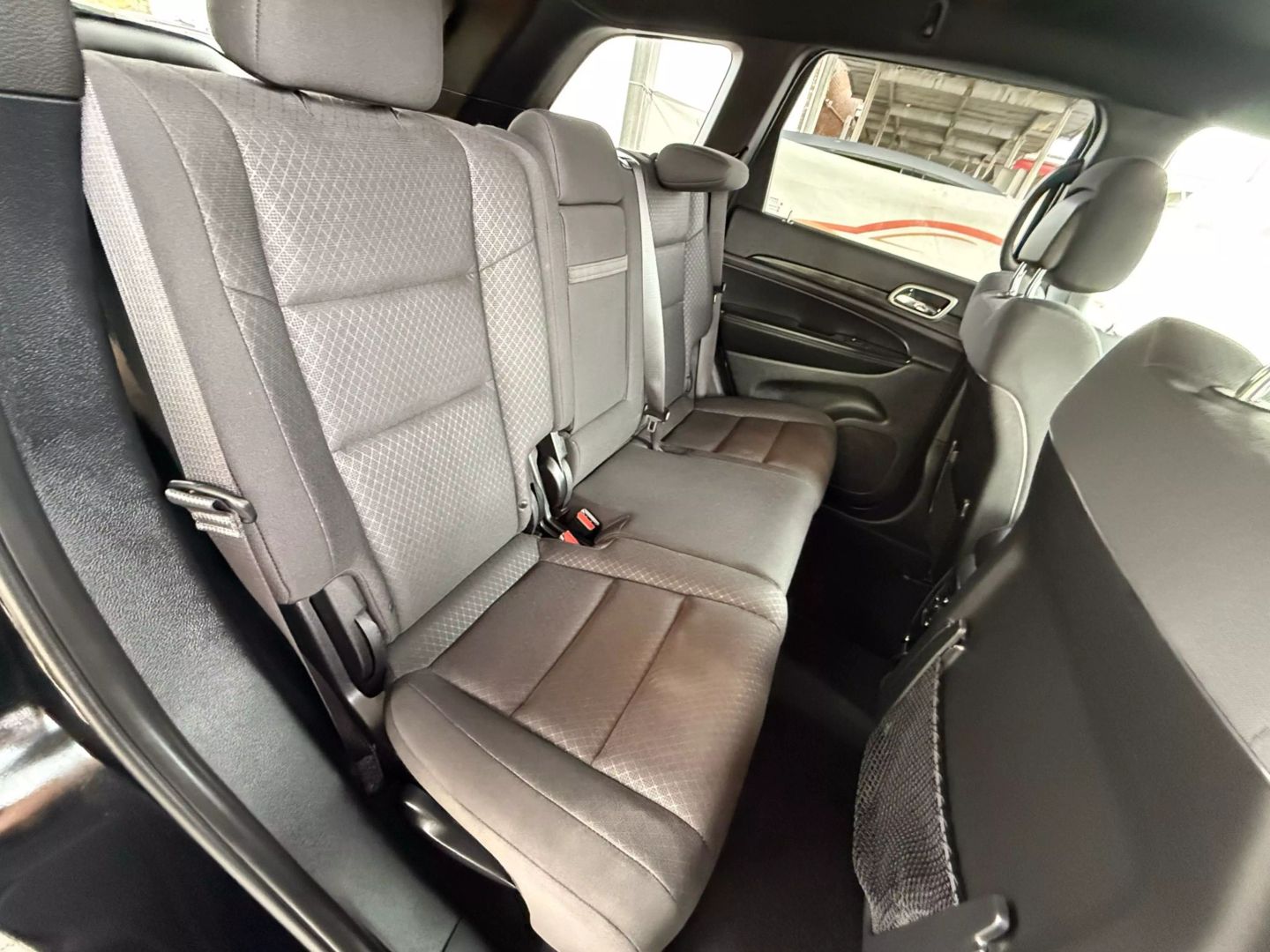 2019 Jeep Grand Cherokee - Image 21