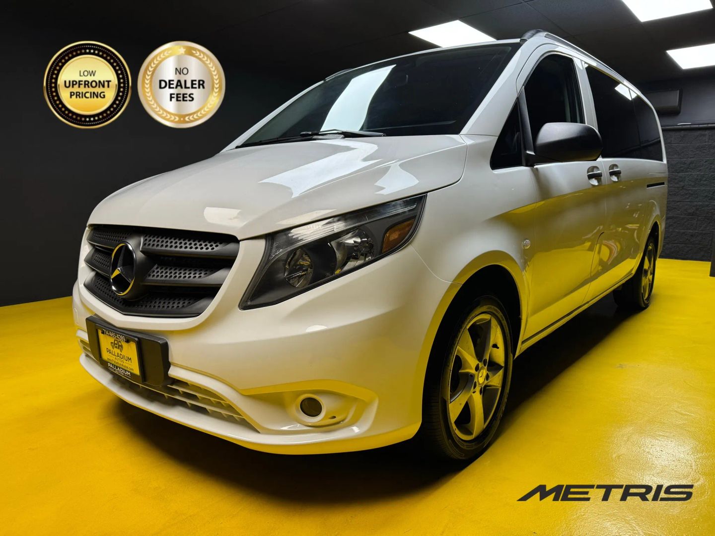 2016 Mercedes-Benz Metris Passenger Van