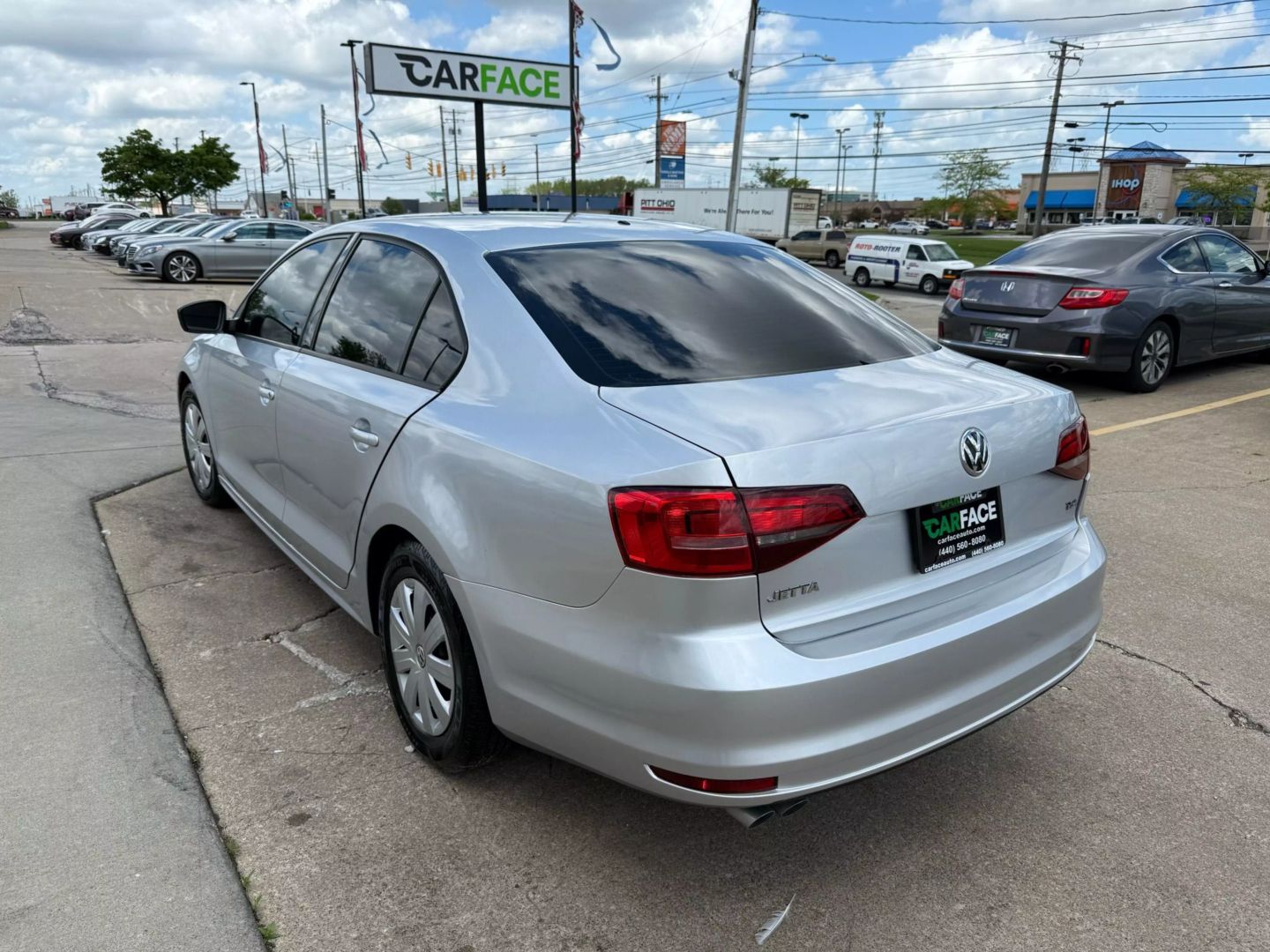 2016 Volkswagen Jetta - Image 8