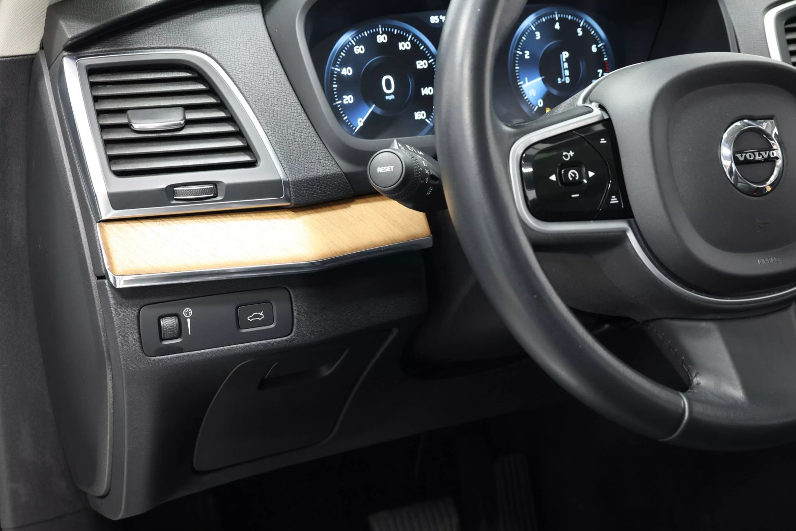 2022 Volvo Xc90 - Image 19