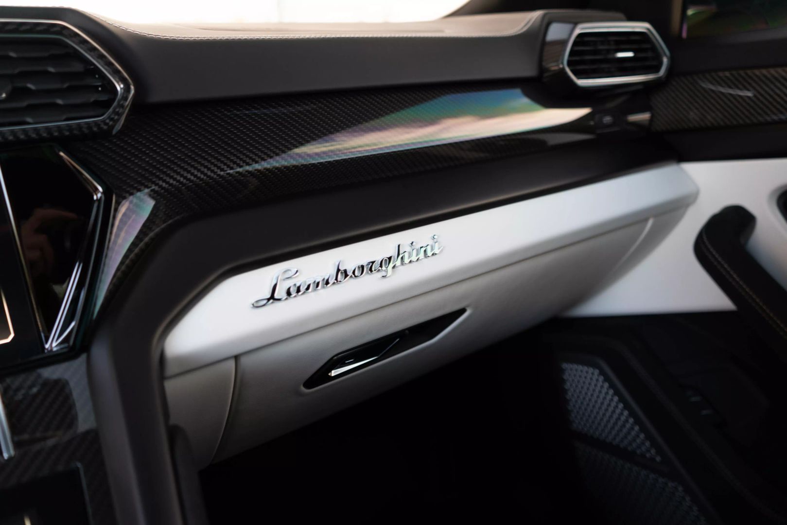 2024 Lamborghini Urus - Image 49