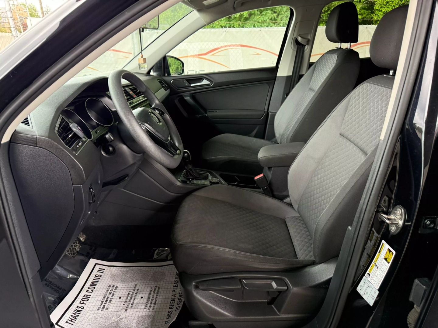 2018 Volkswagen Tiguan - Image 15