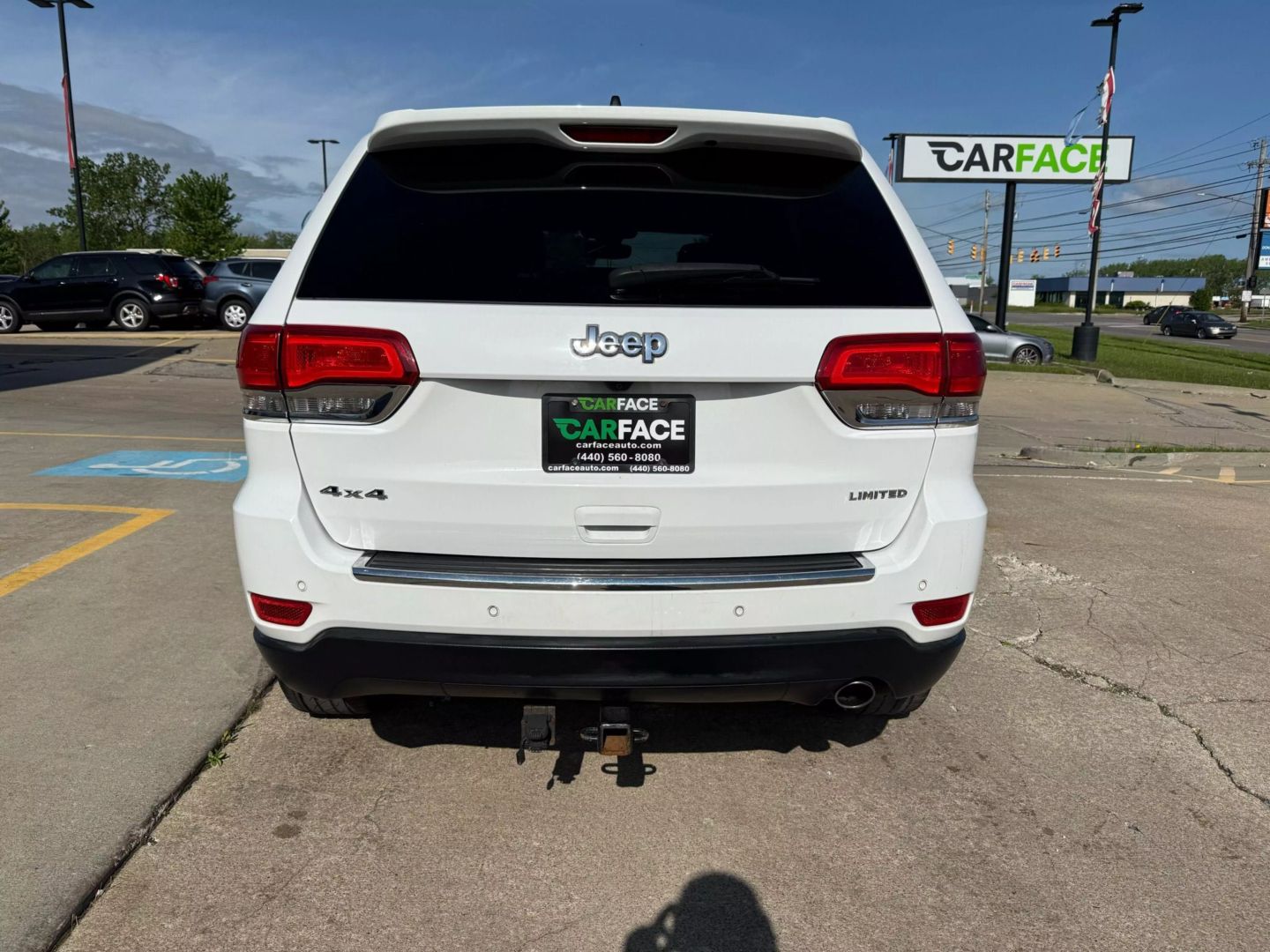 2017 Jeep Grand Cherokee - Image 10