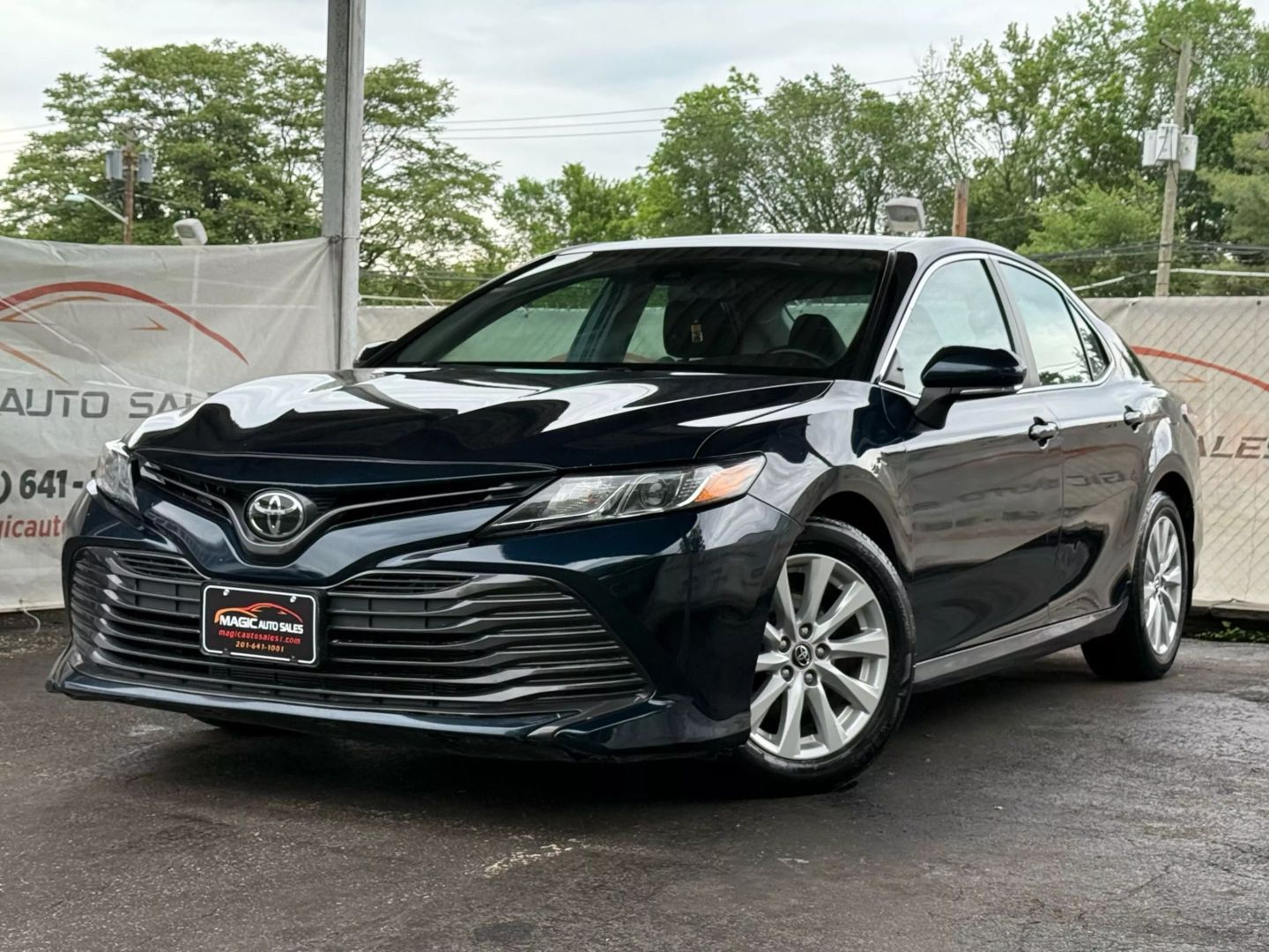 2019 Toyota Camry - Image 1