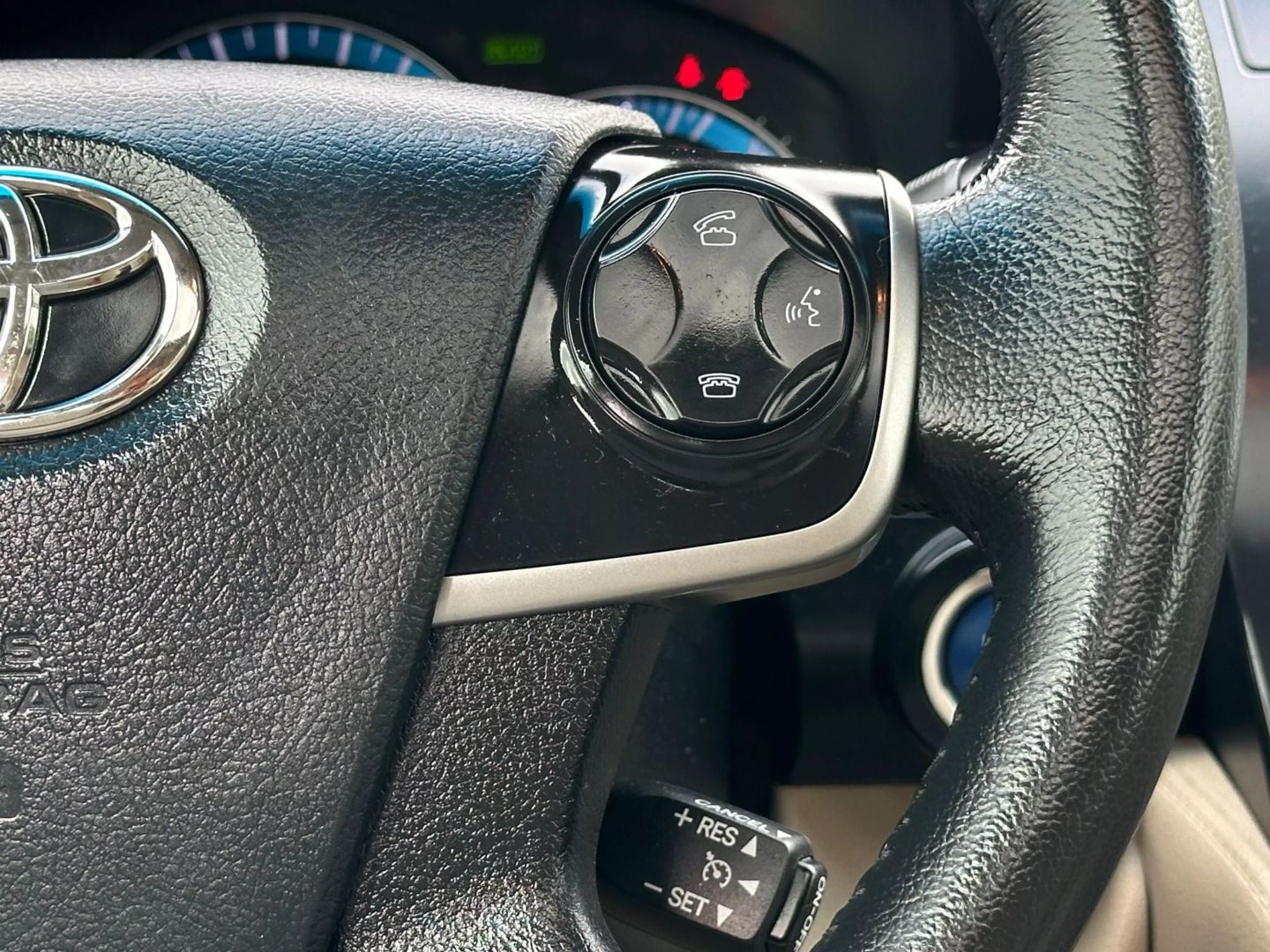 2012 Toyota Camry - Image 28
