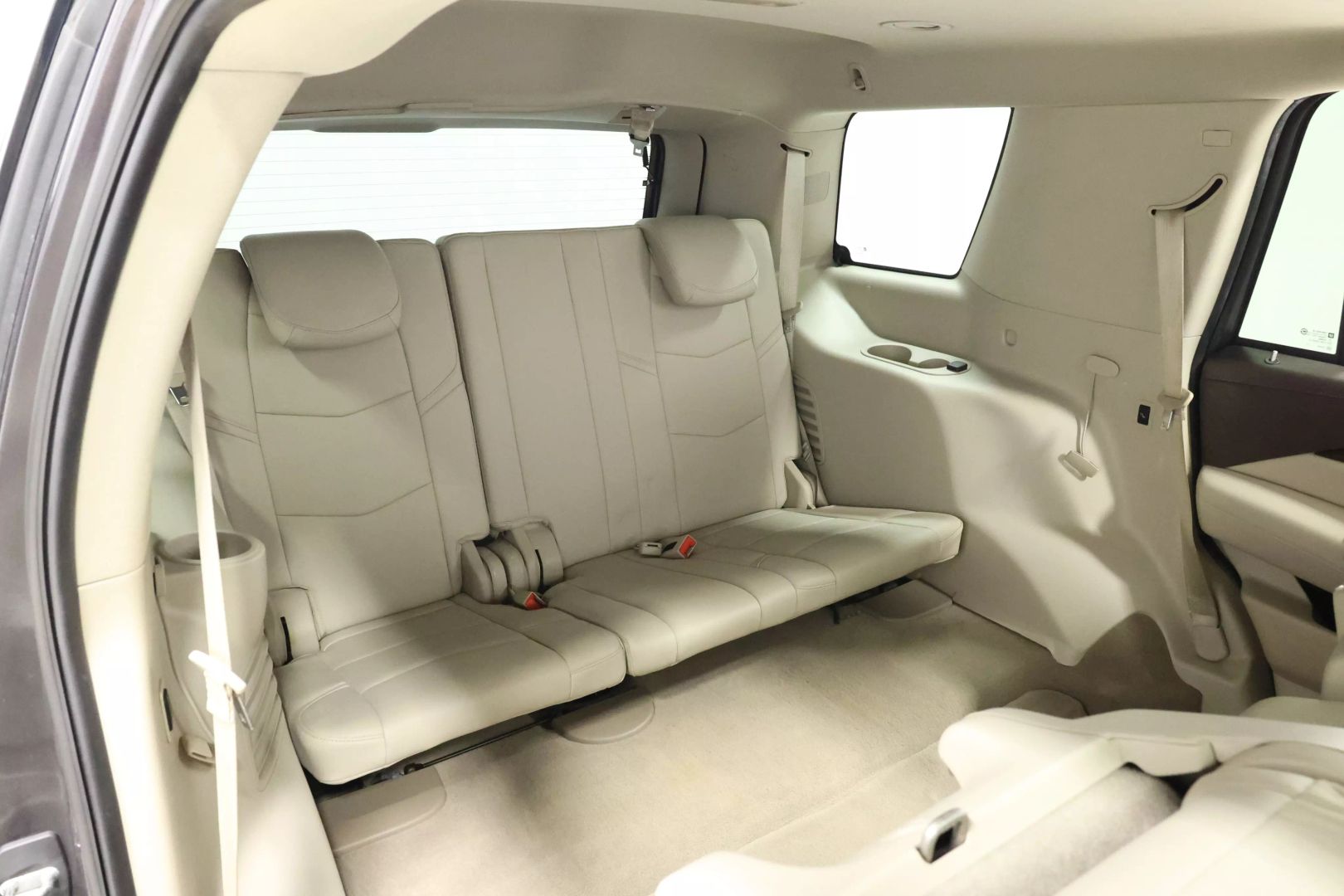 2017 Cadillac Escalade - Image 74