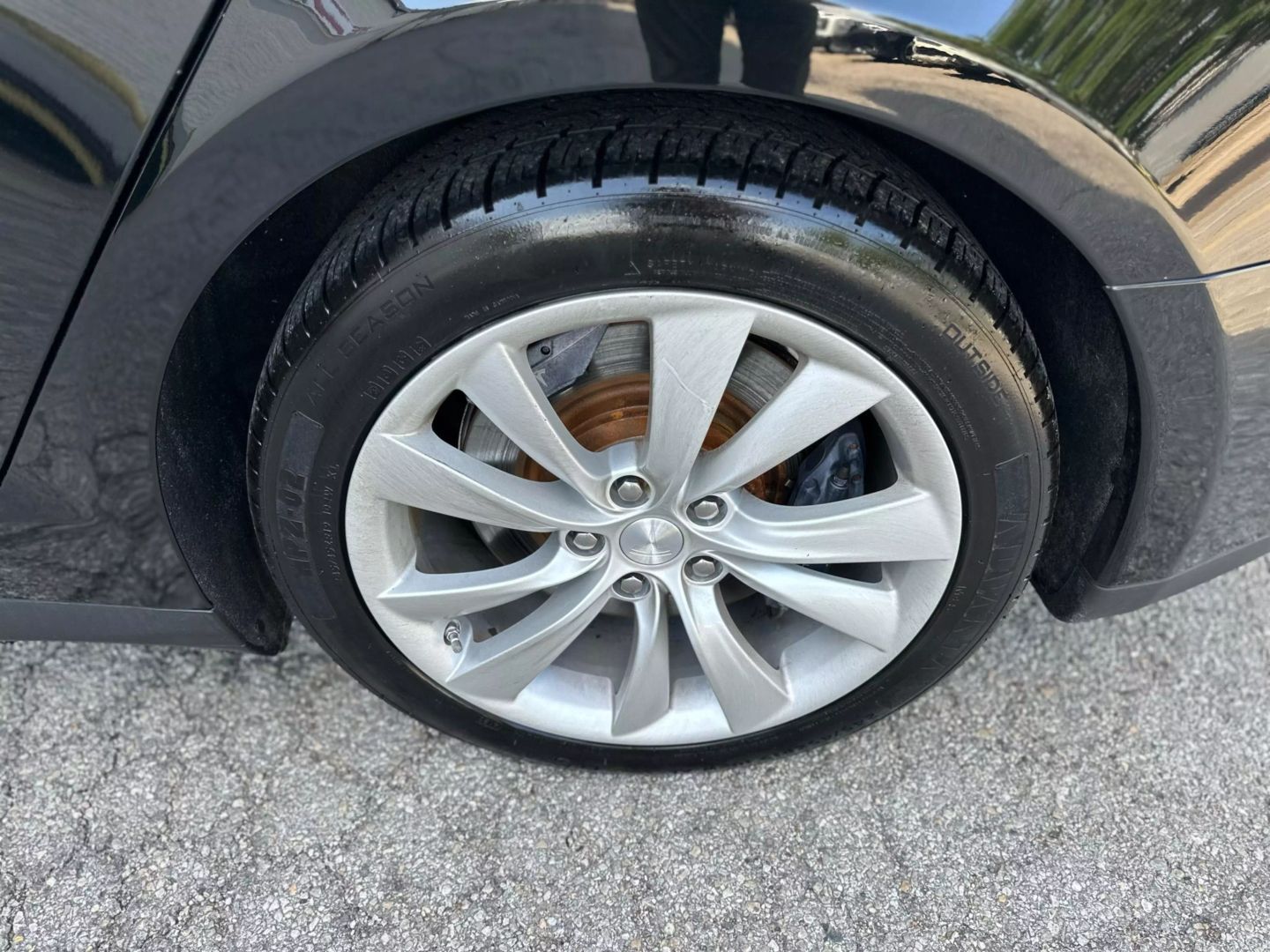 2014 Tesla Model S - Image 70