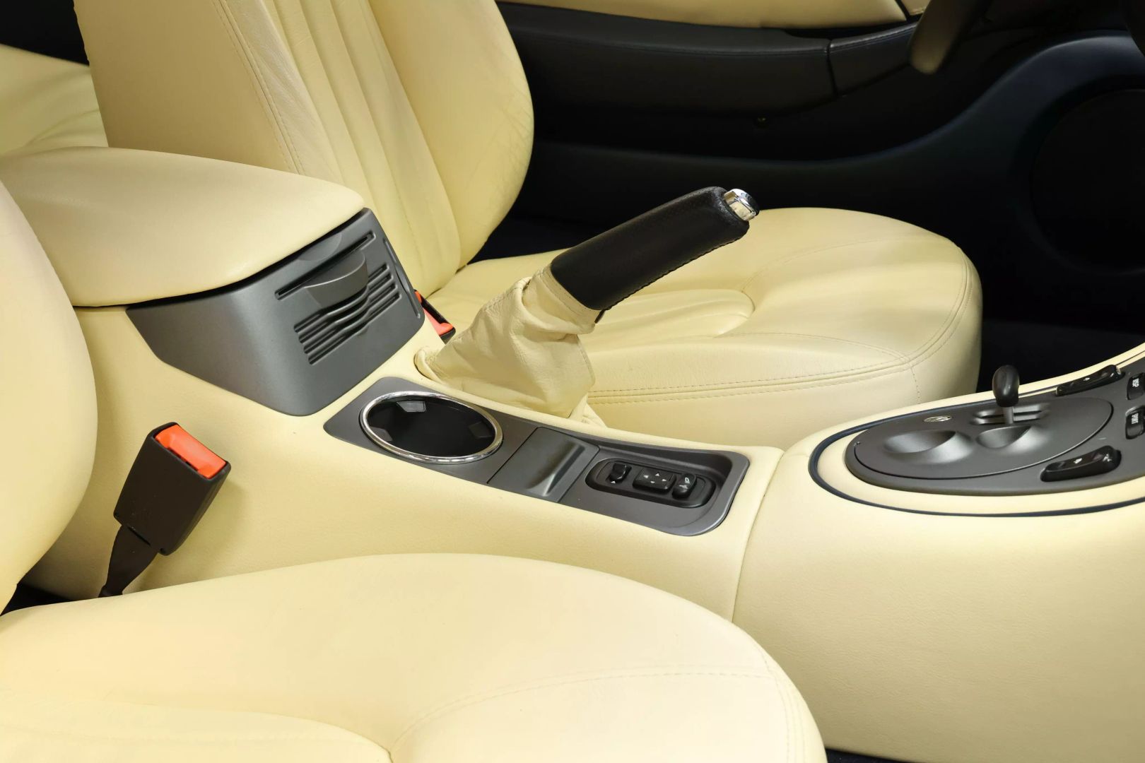 2004 Maserati Coupe - Image 77