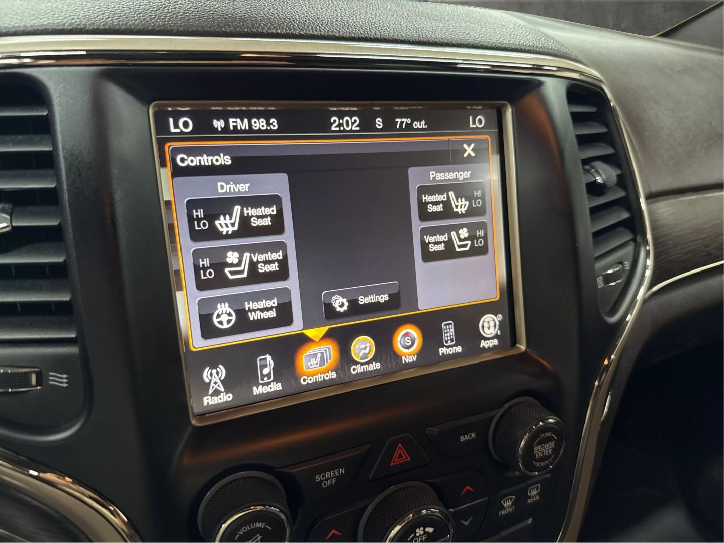 2014 Jeep Grand Cherokee - Image 31