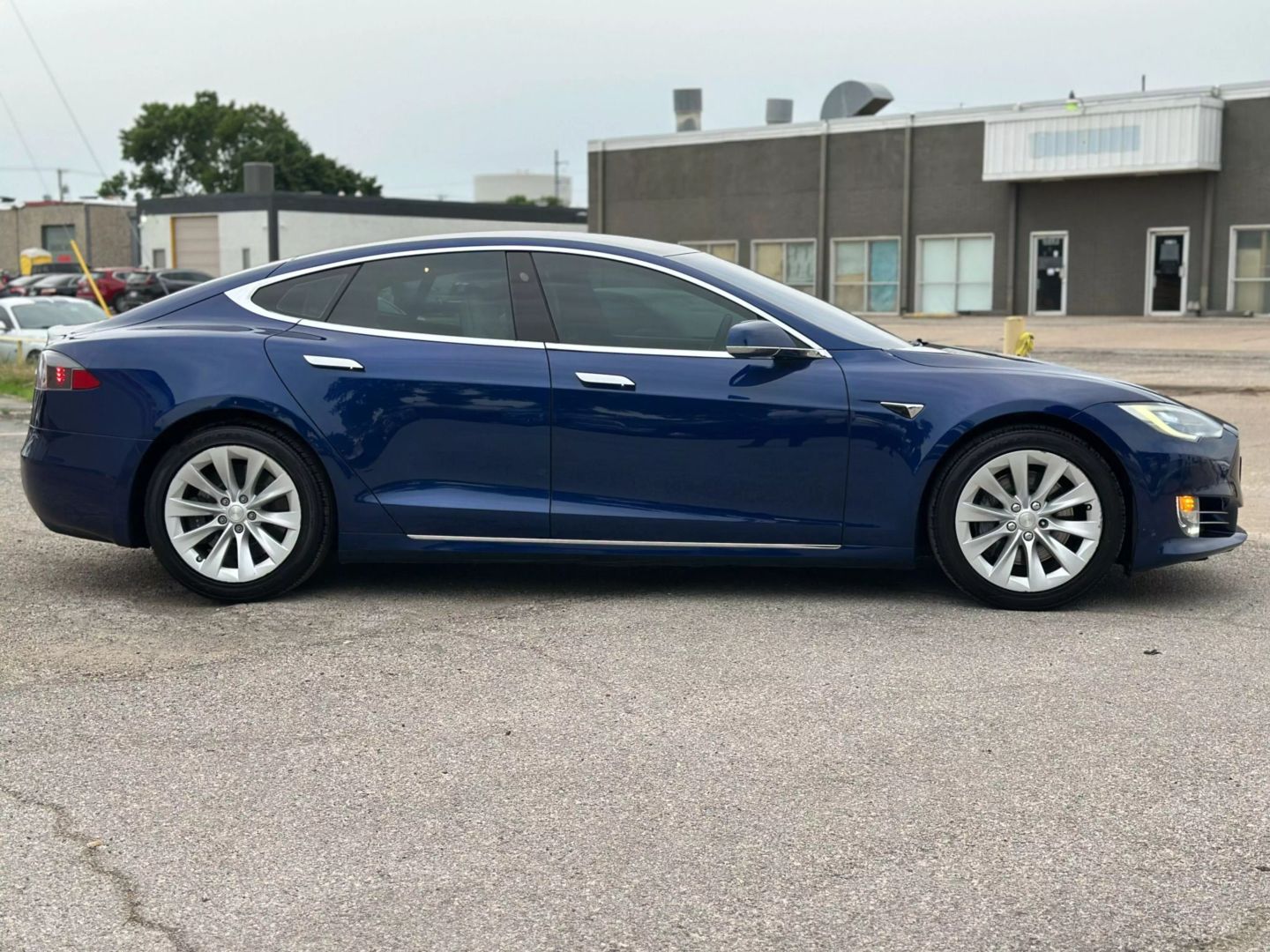 2018 Tesla Model S - Image 8