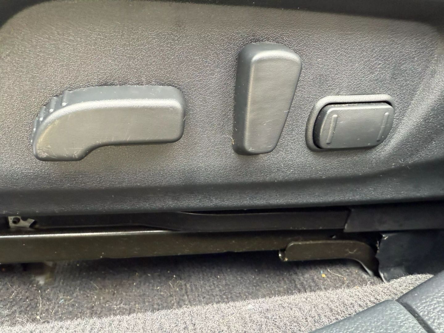 2015 Subaru Legacy - Image 18