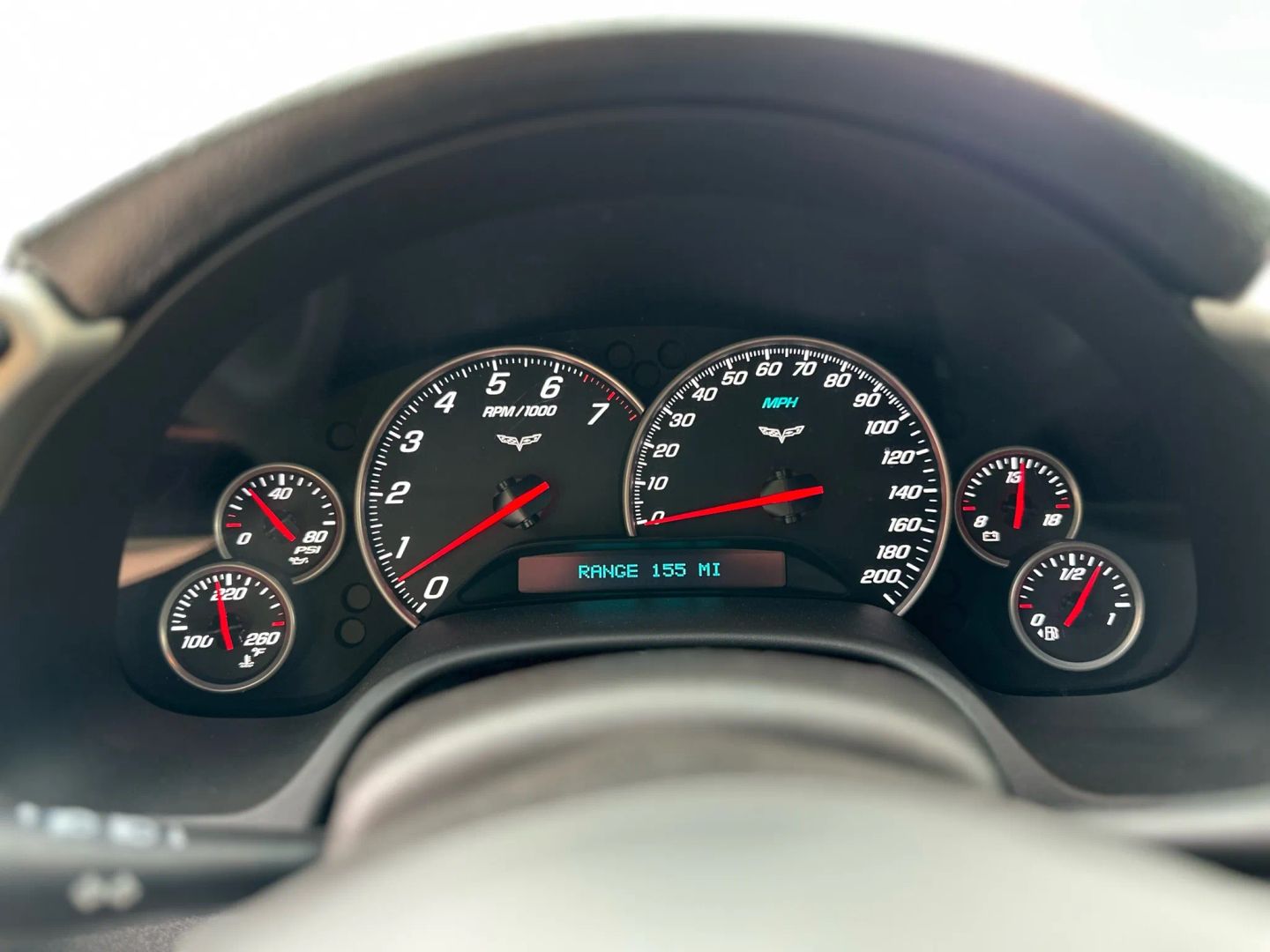 2005 CHEVROLET CORVETTE COUPE V8, 6.0 LITER COUPE 2D