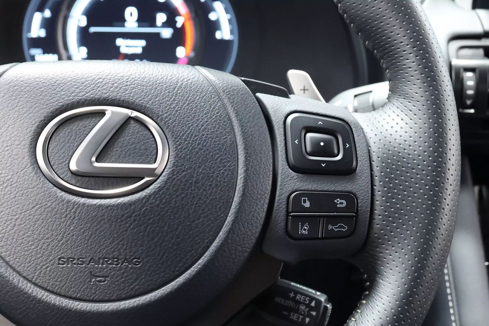 2023 Lexus Is - Image 26