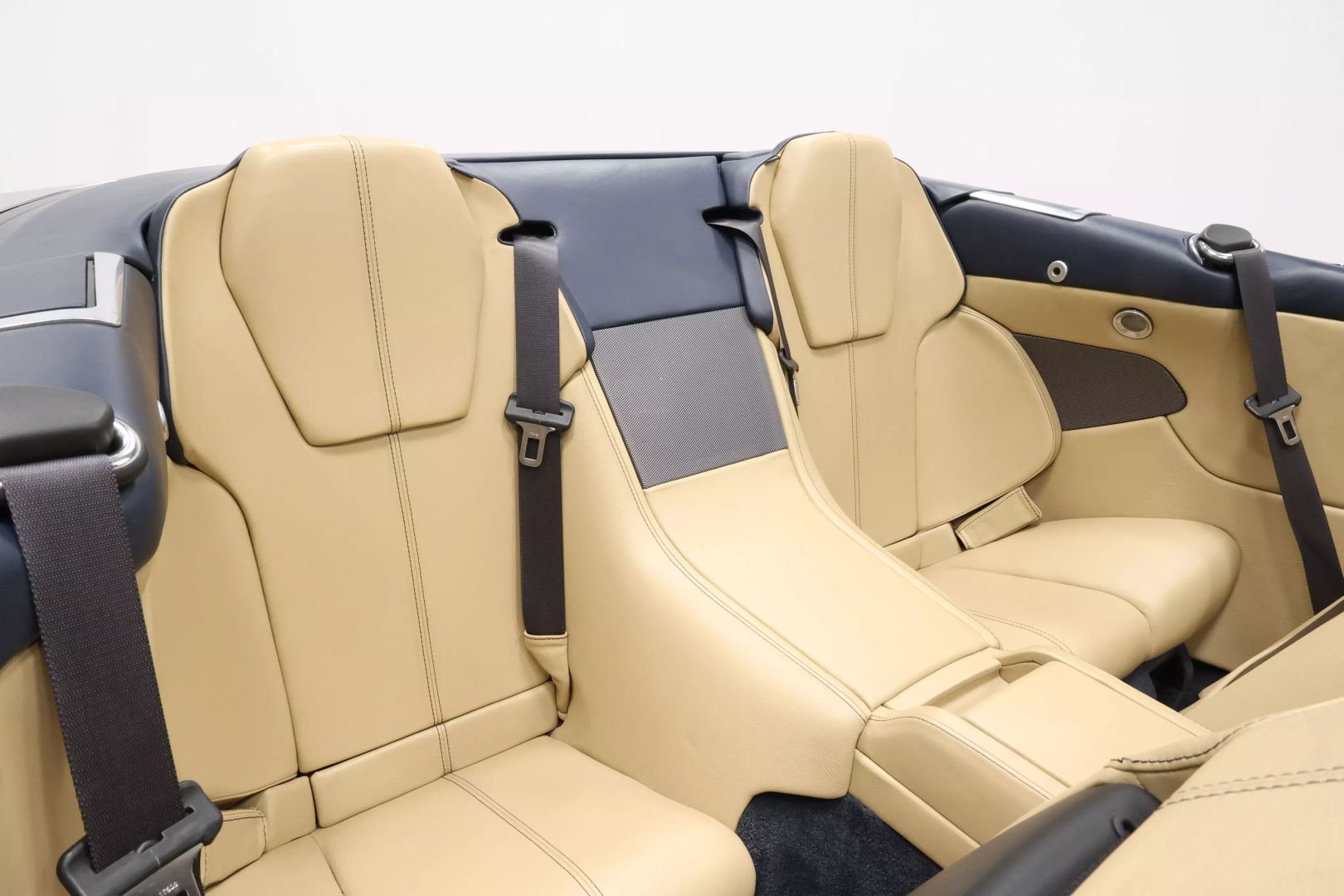 2008 Aston Martin Db9 - Image 63