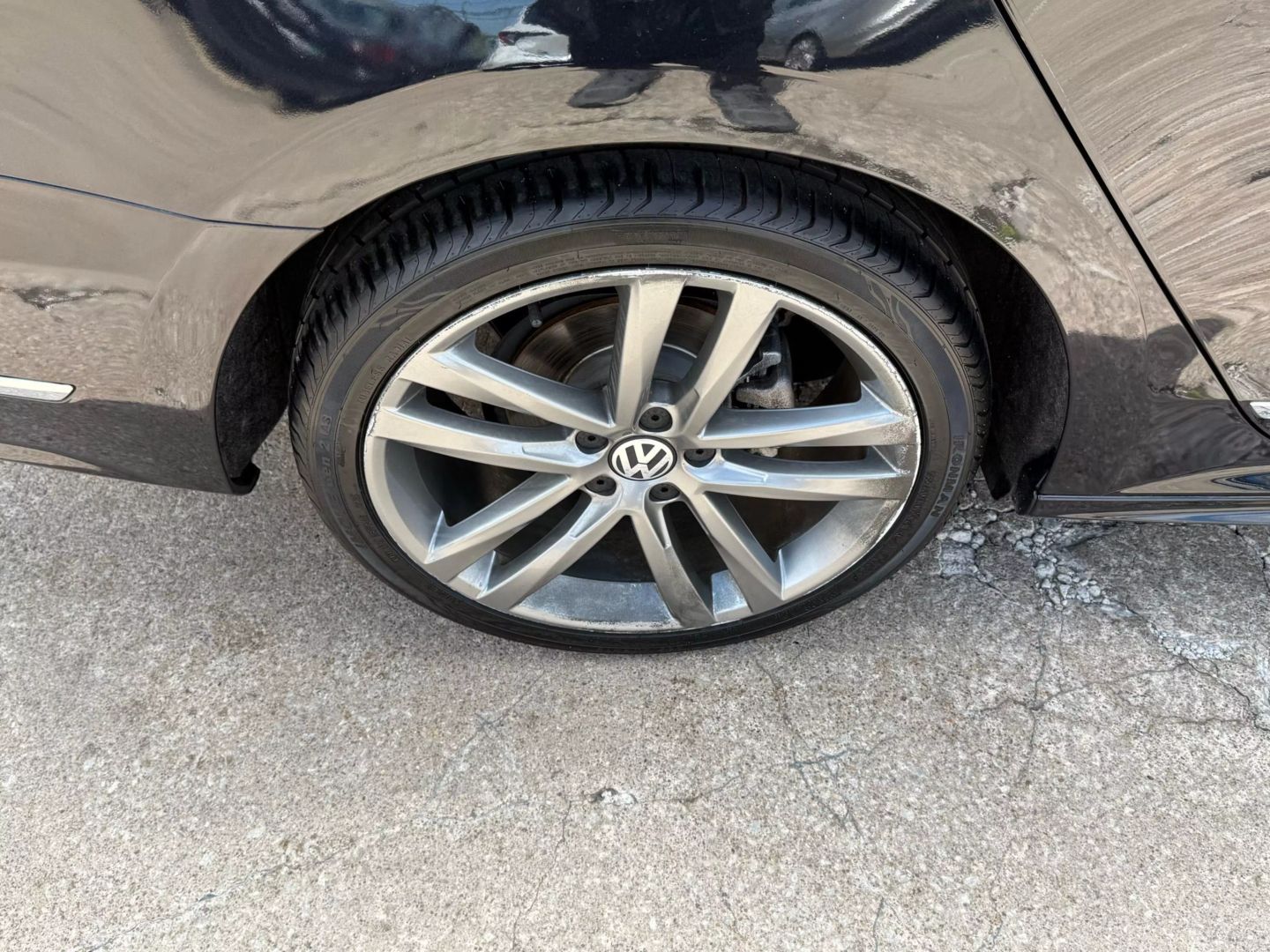 2019 Volkswagen Passat - Image 53