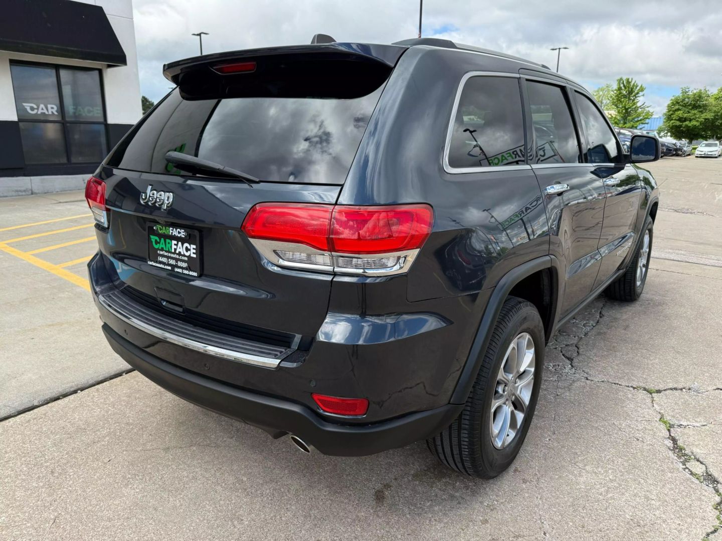 2015 Jeep Grand Cherokee - Image 15