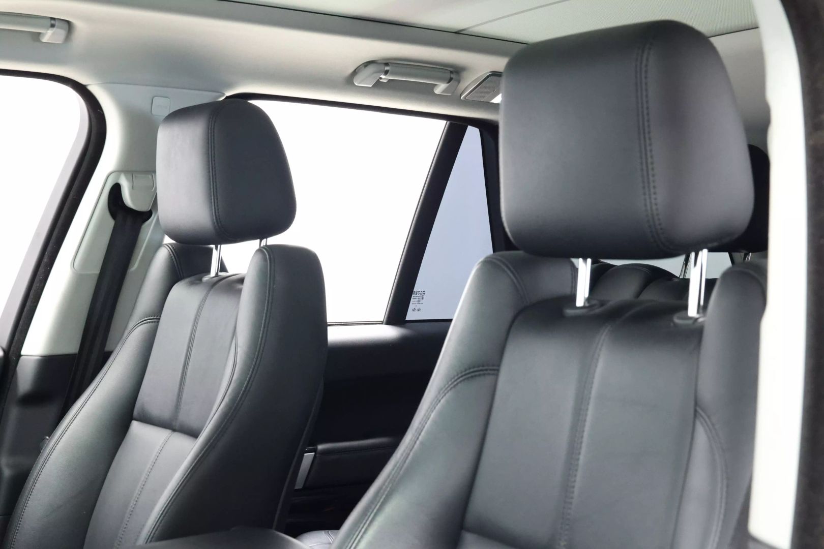 2016 Land Rover Range Rover - Image 21