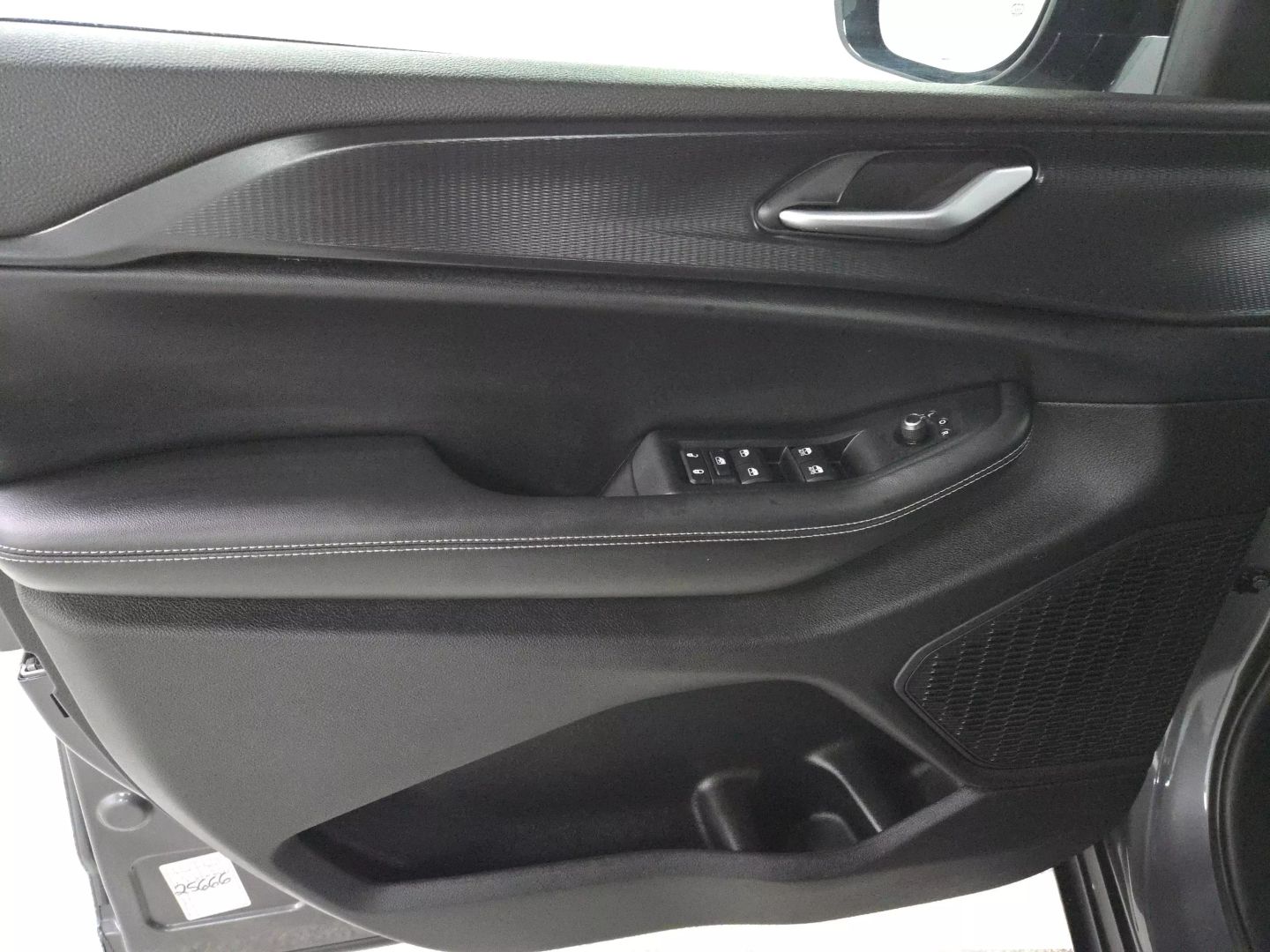 2023 Jeep Grand Cherokee L - Image 24