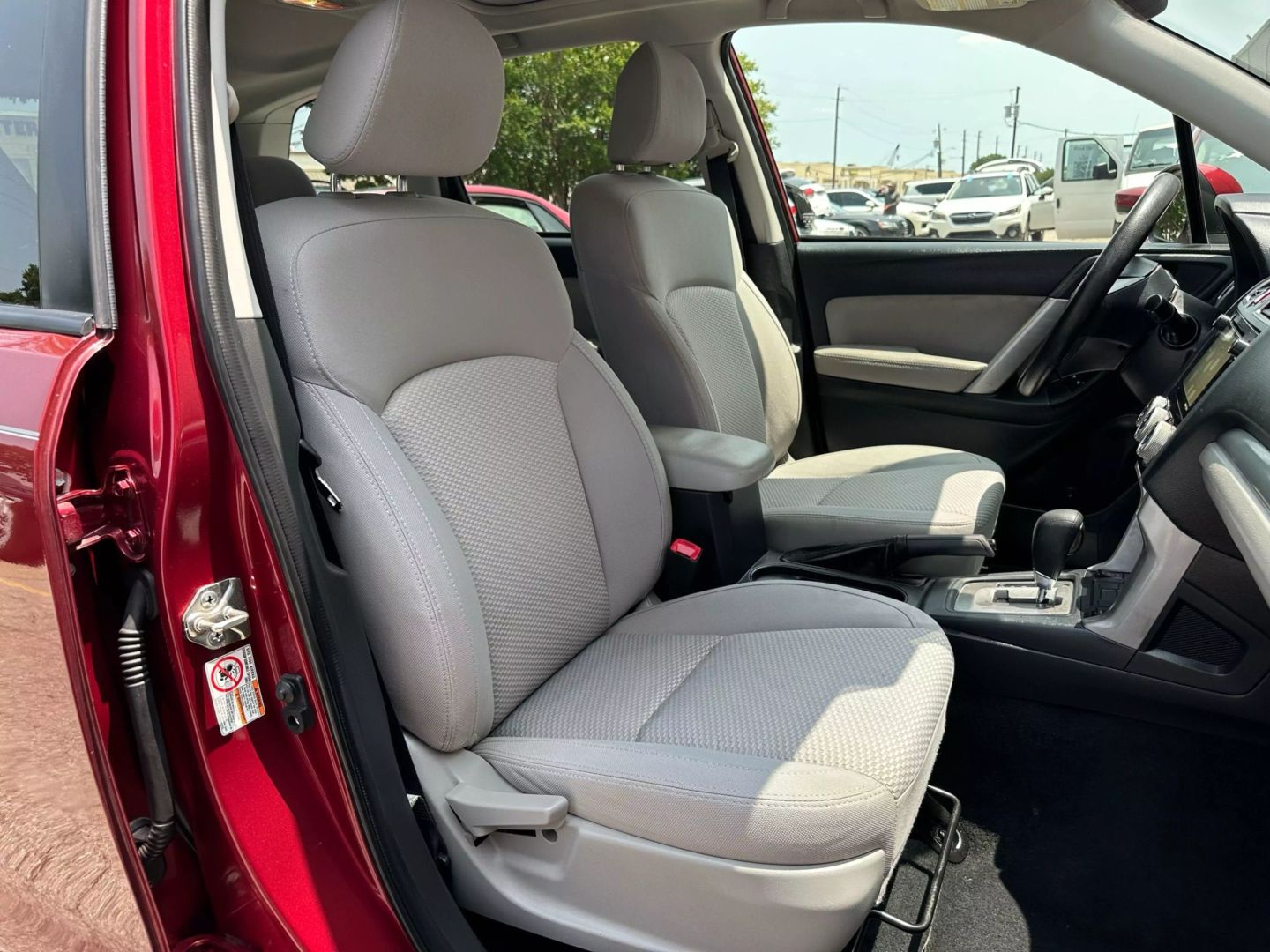 2016 Subaru Forester - Image 27