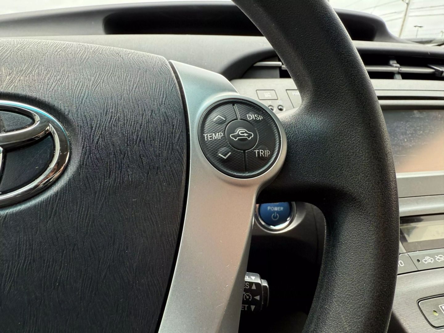 2015 Toyota Prius - Image 27