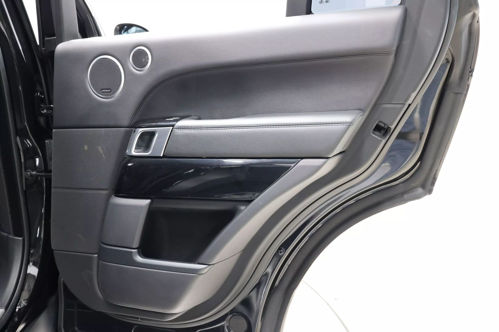 2016 Land Rover Range Rover - Image 76
