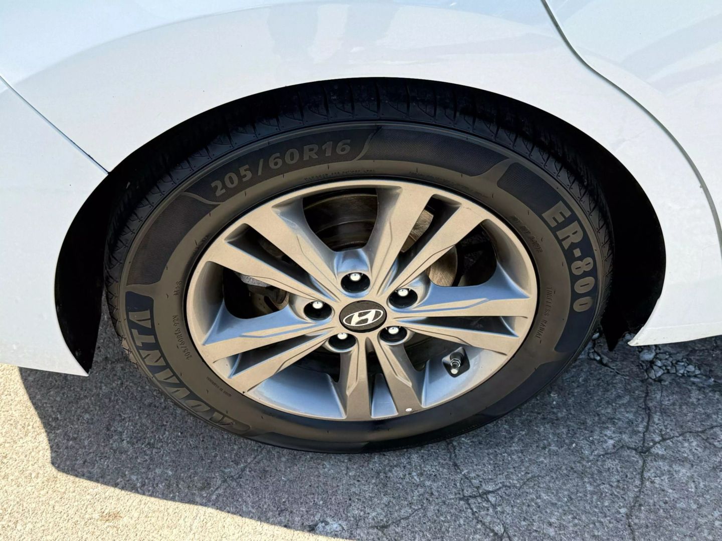 2018 Hyundai Elantra - Image 54