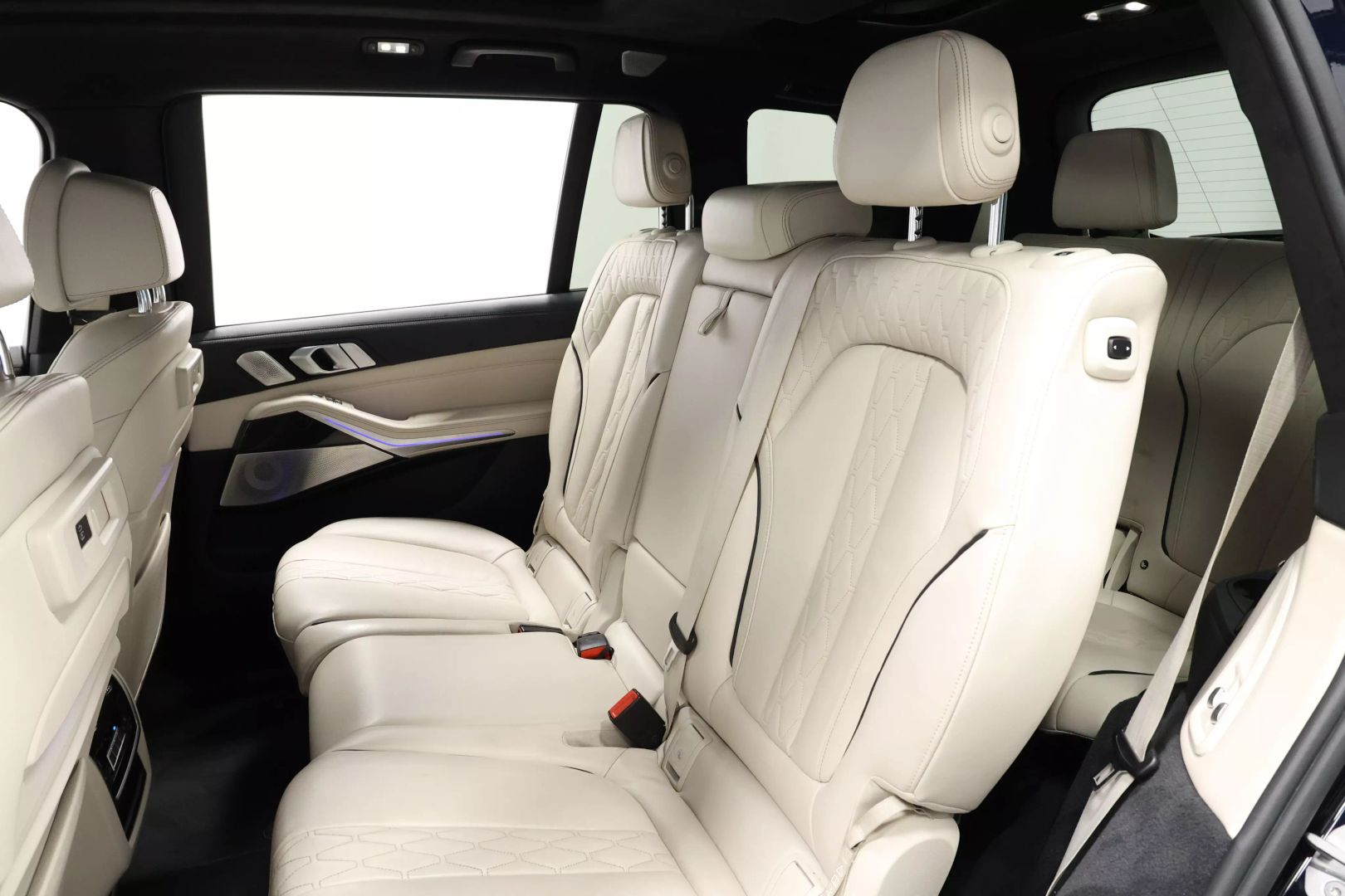 2019 Bmw X7 - Image 3