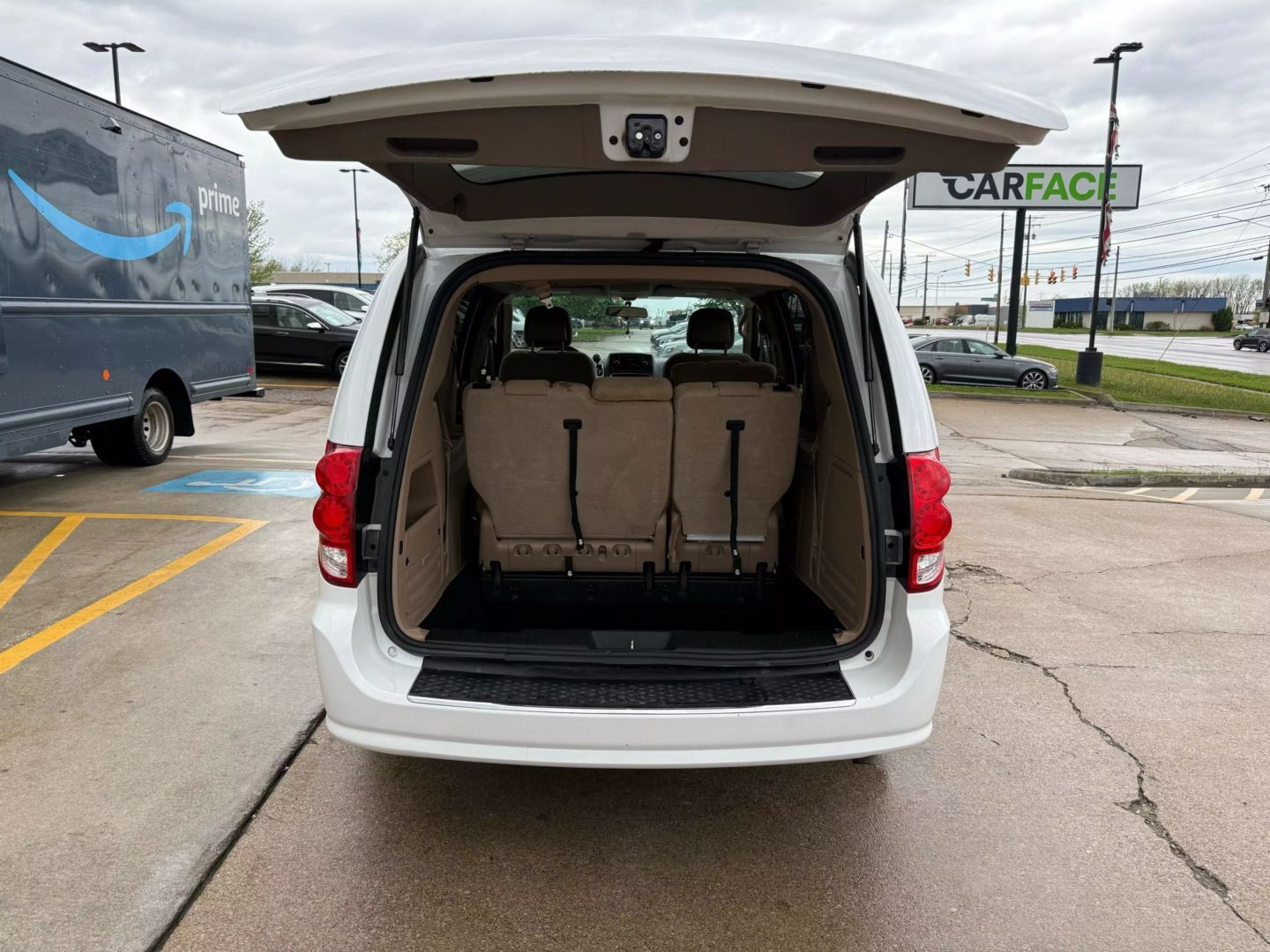 2016 Dodge Grand Caravan Passenger - Image 11