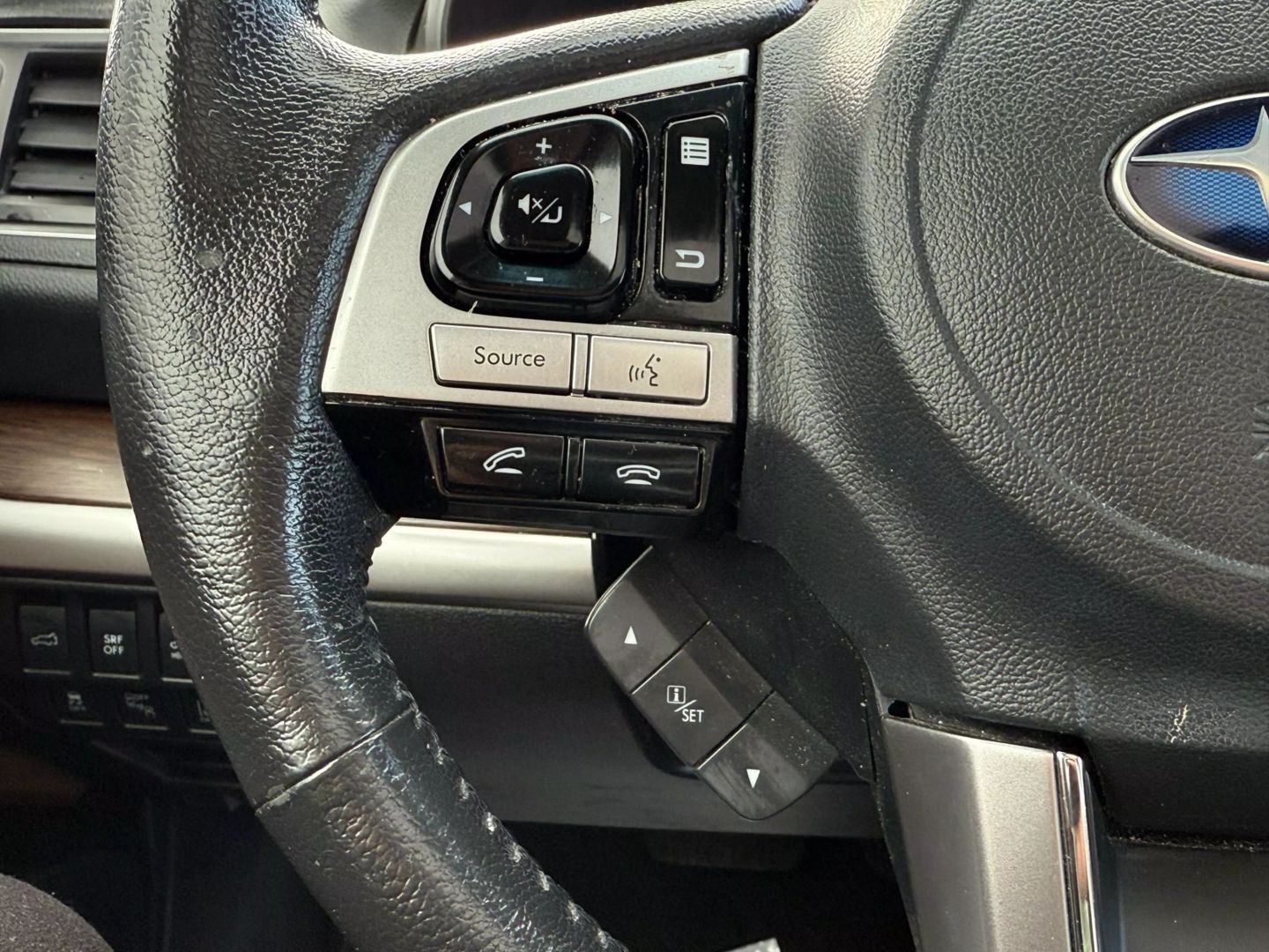 2017 Subaru Outback - Image 31