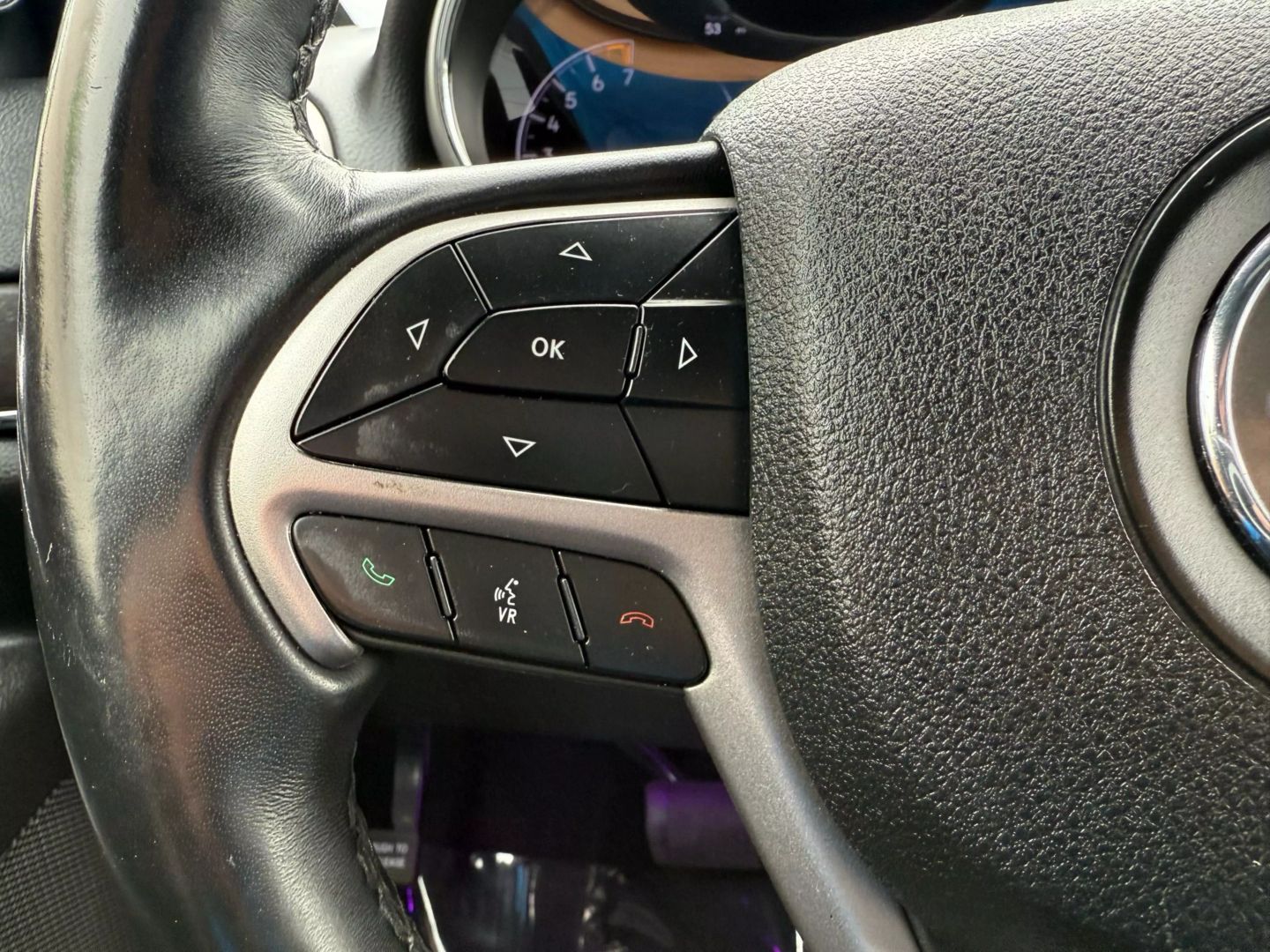 2018 Jeep Grand Cherokee - Image 34