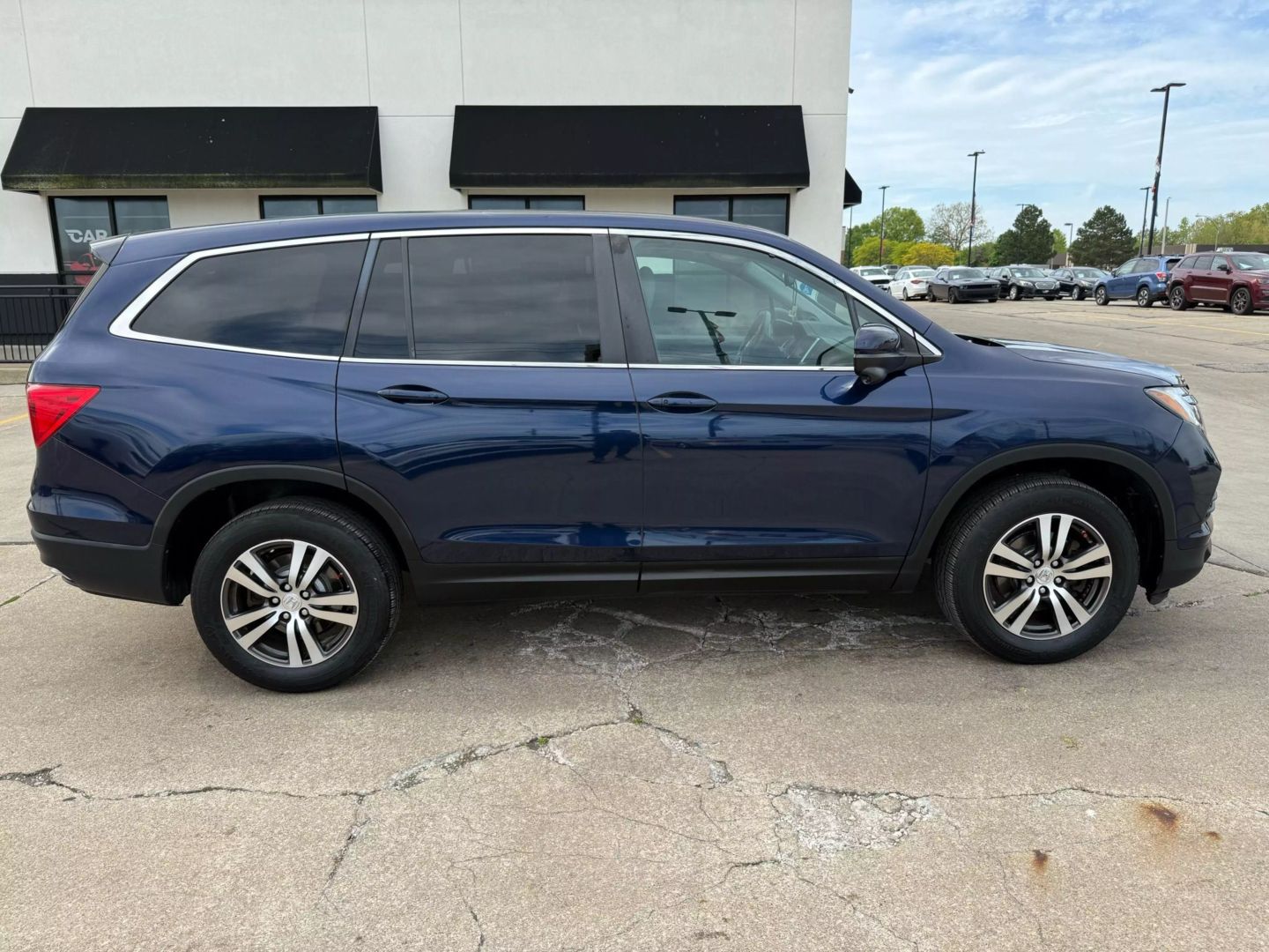 2016 Honda Pilot - Image 16