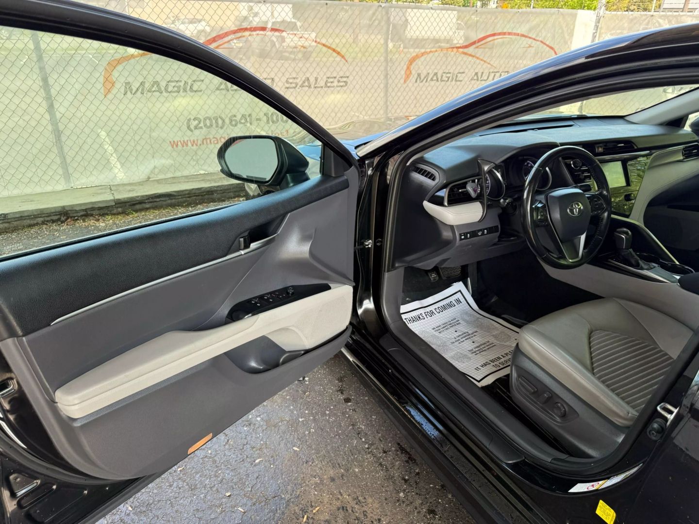 2019 Toyota Camry - Image 14