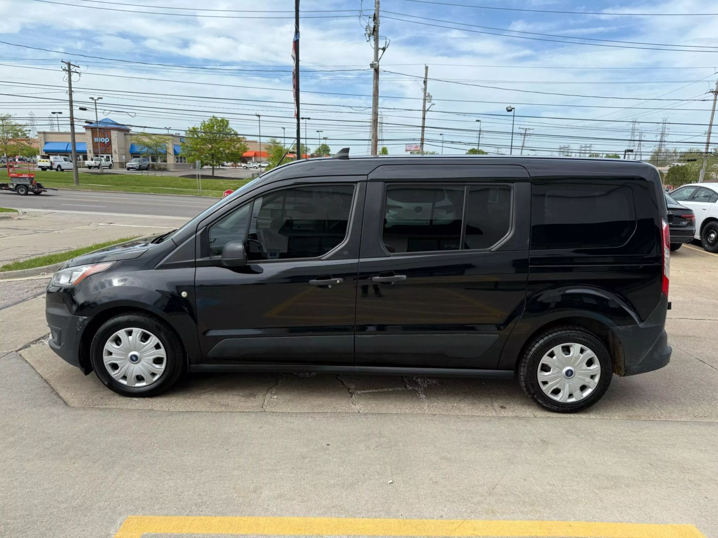 2019 Ford Transit Connect Passenger - Image 6