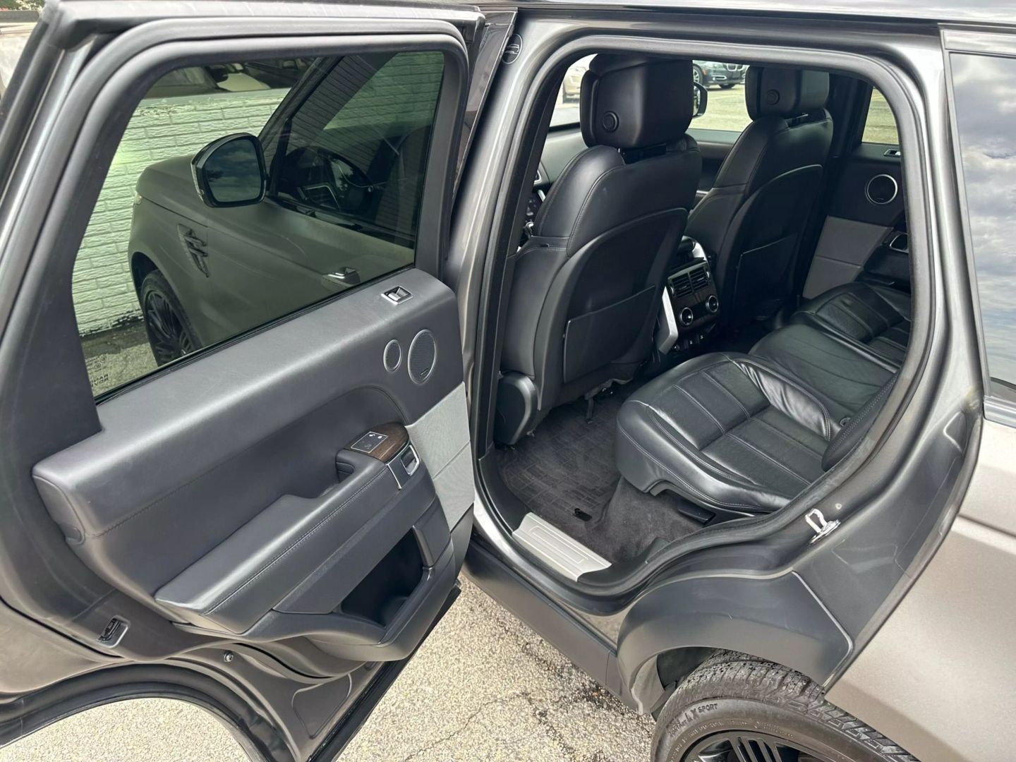 2018 Land Rover Range Rover Sport - Image 34