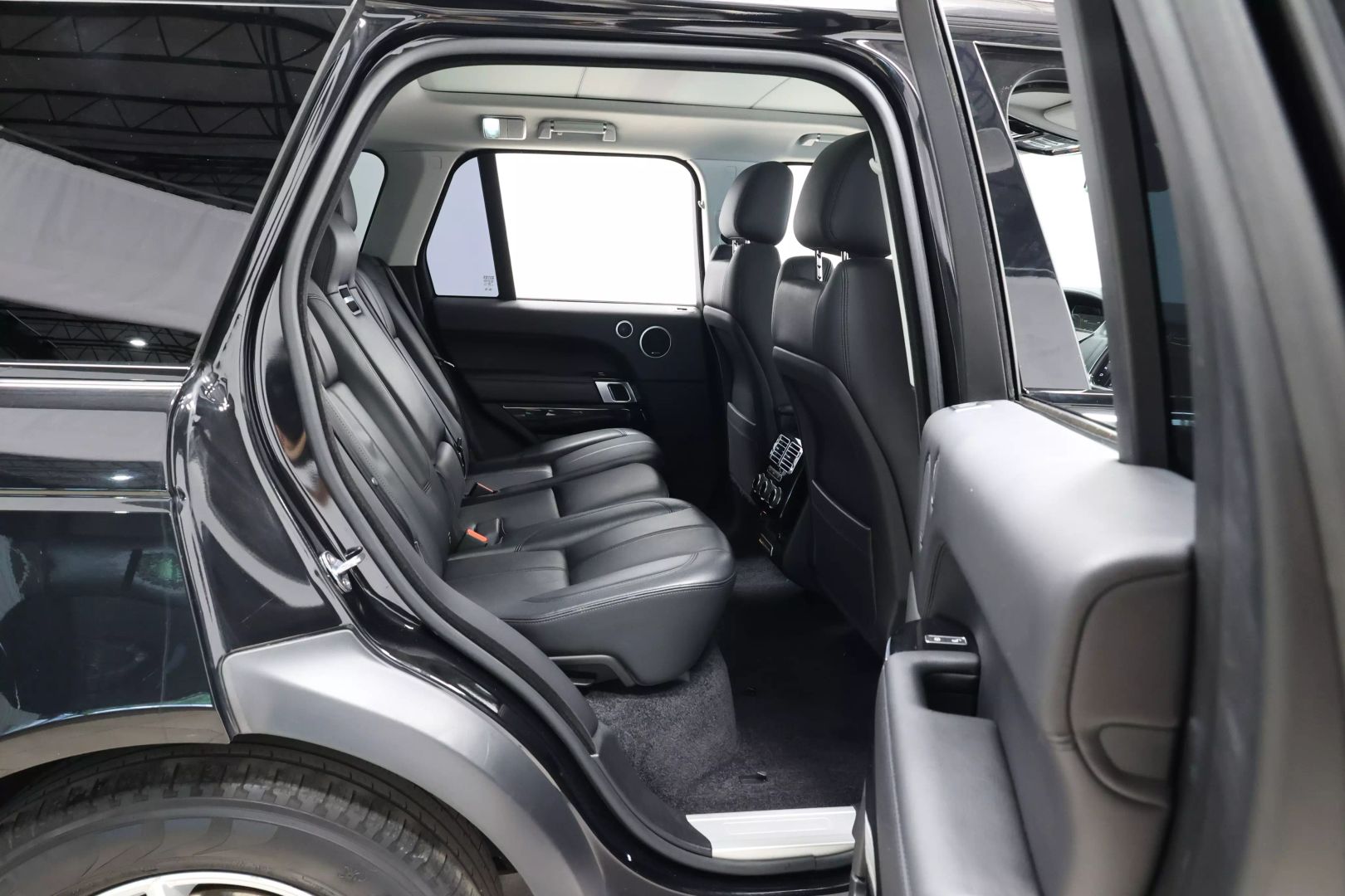 2016 Land Rover Range Rover - Image 80