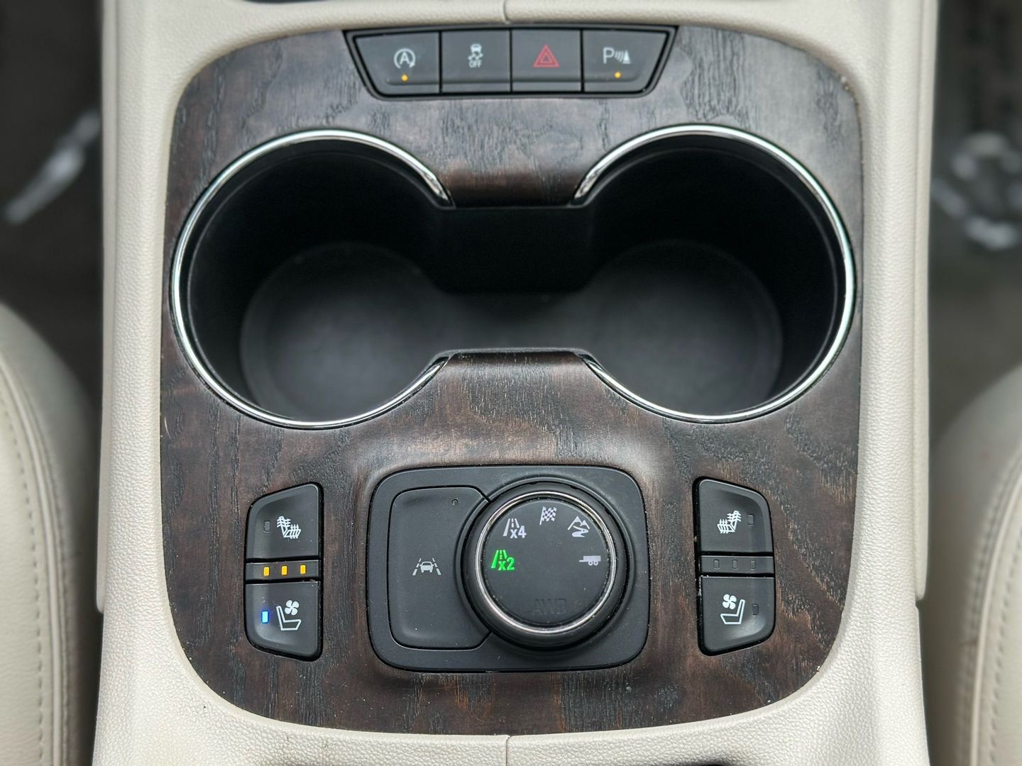 2020 GMC ACADIA SUV V6, 3.6 LITER DENALI SPORT UTILITY 4D