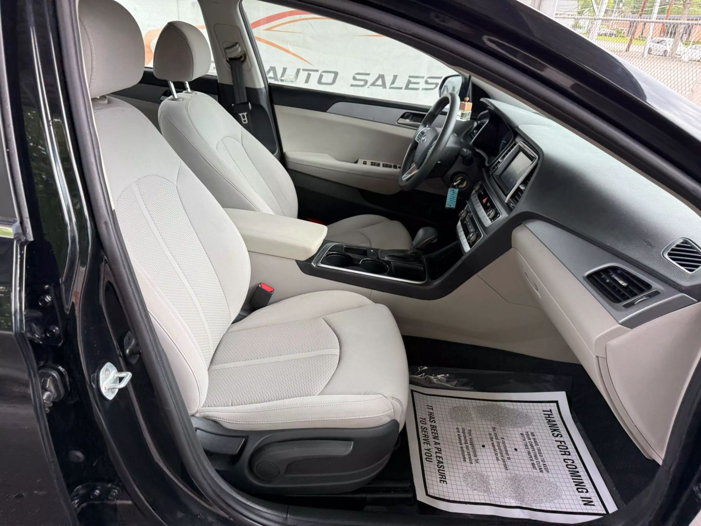 2019 Hyundai Sonata - Image 25