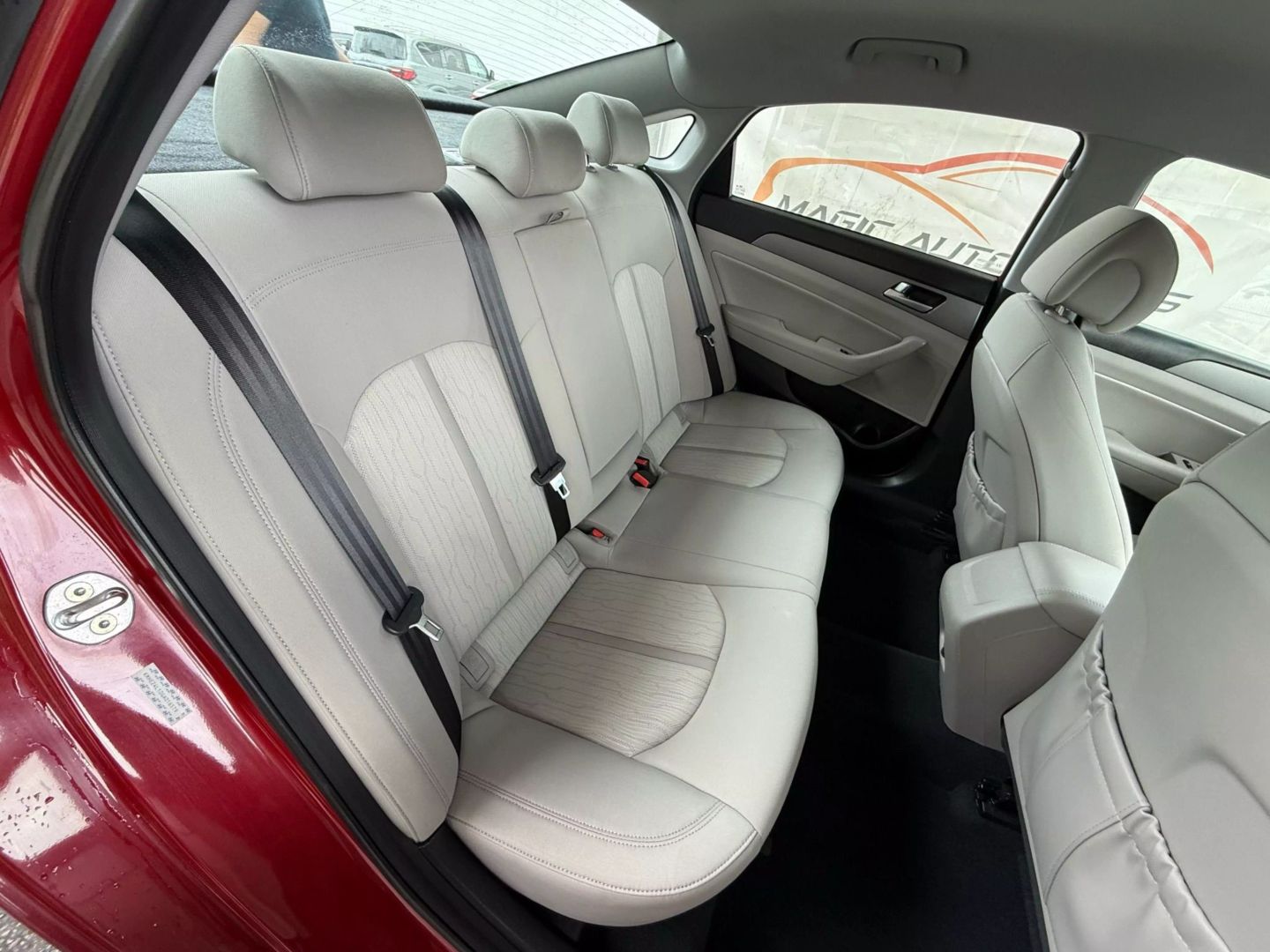 2016 Hyundai Sonata Hybrid - Image 23