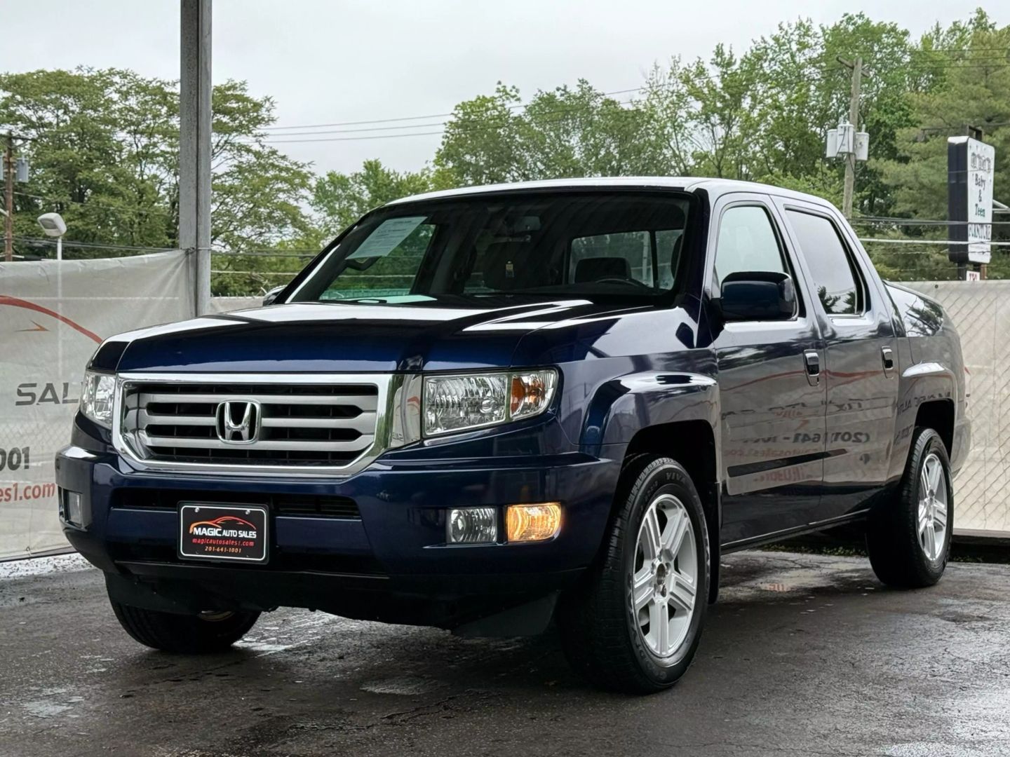 2014 Honda Ridgeline - Image 3