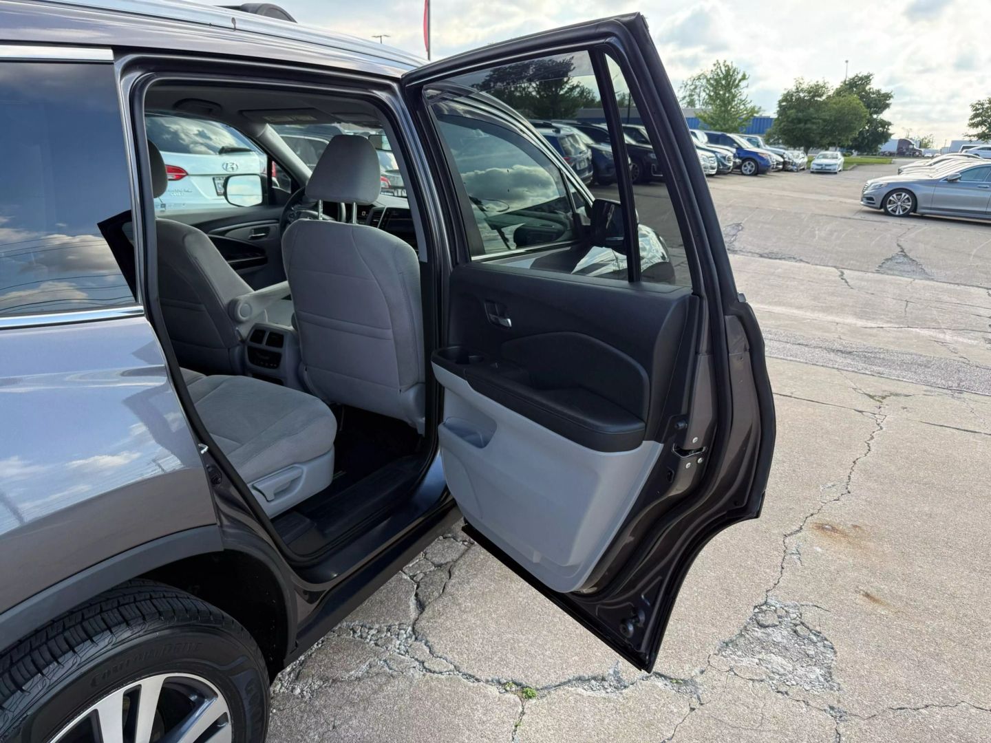 2017 Honda Pilot - Image 22