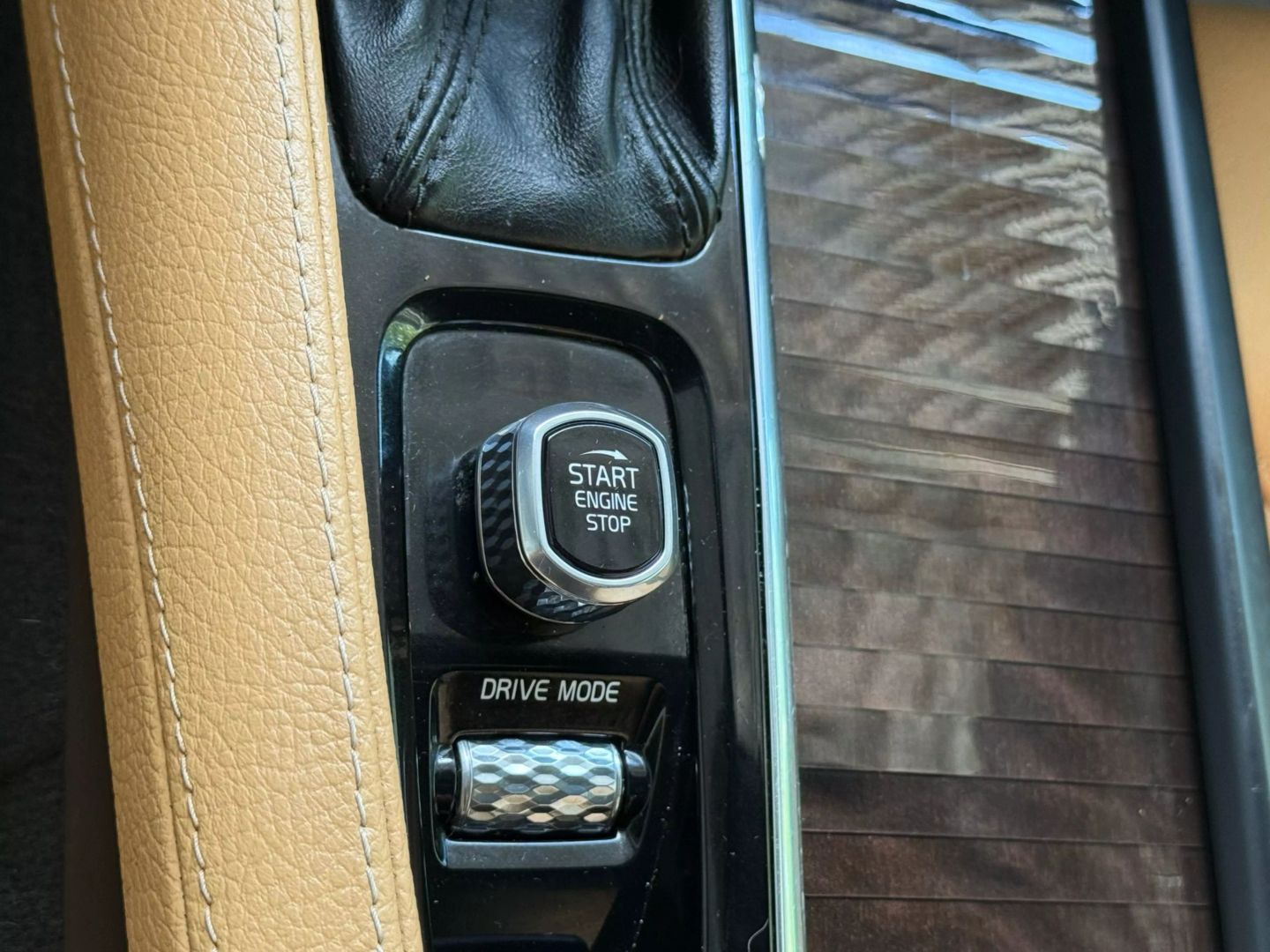 2018 Volvo Xc90 - Image 32