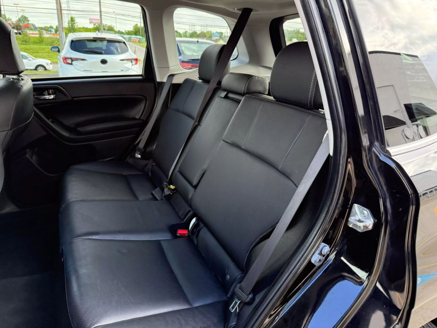 2015 Subaru Forester - Image 22