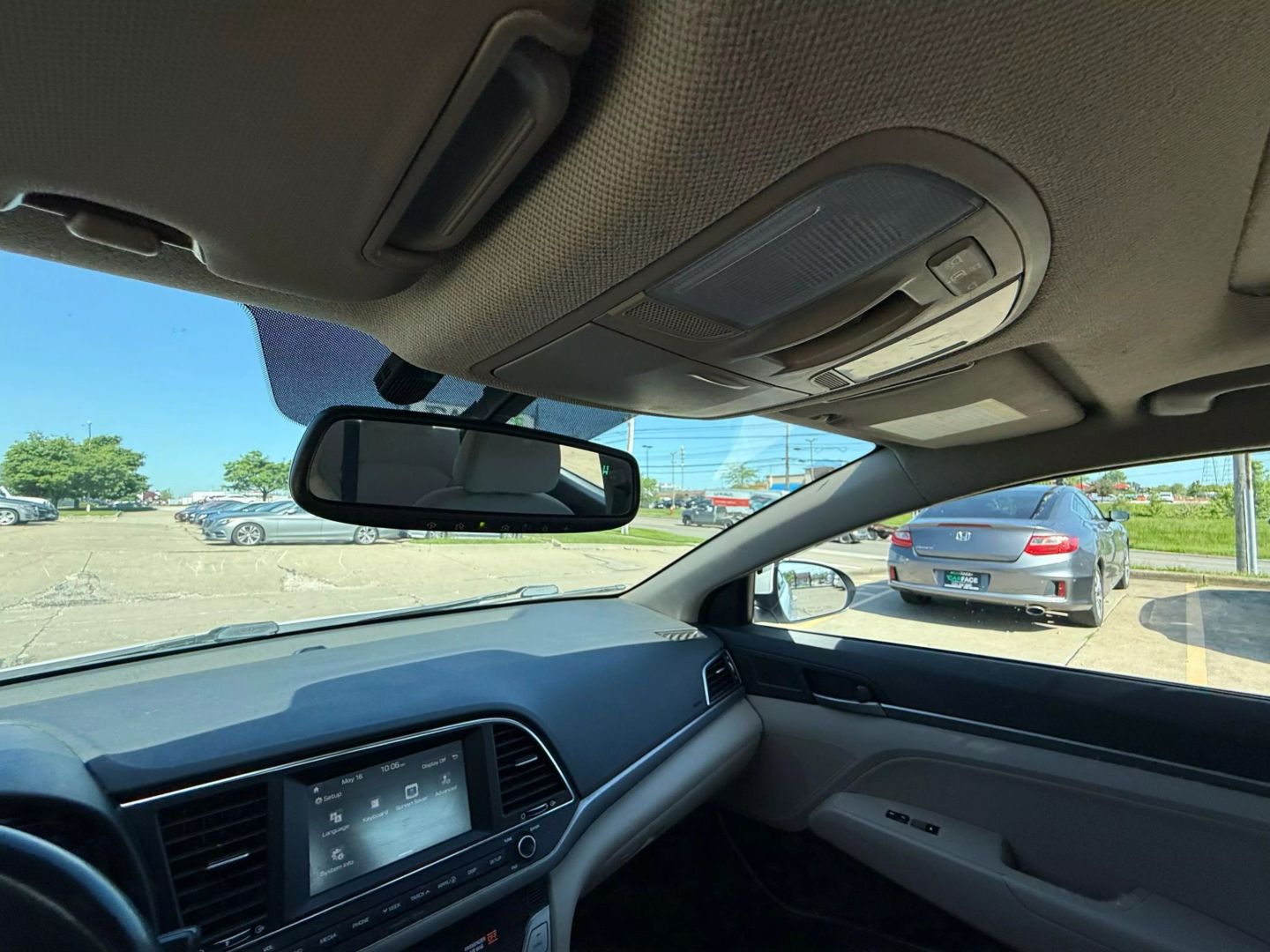 2018 Hyundai Elantra - Image 47