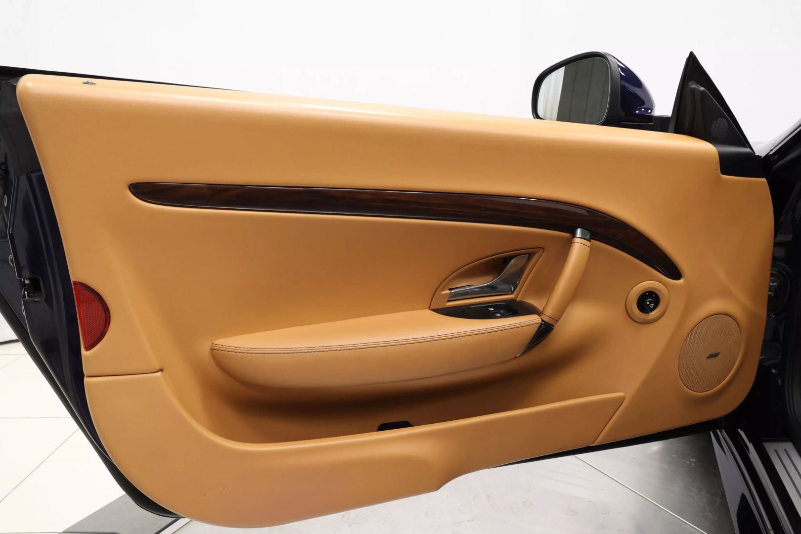 2016 Maserati Granturismo - Image 9