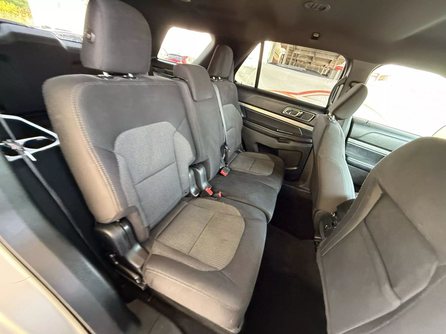 2019 Ford Explorer - Image 25