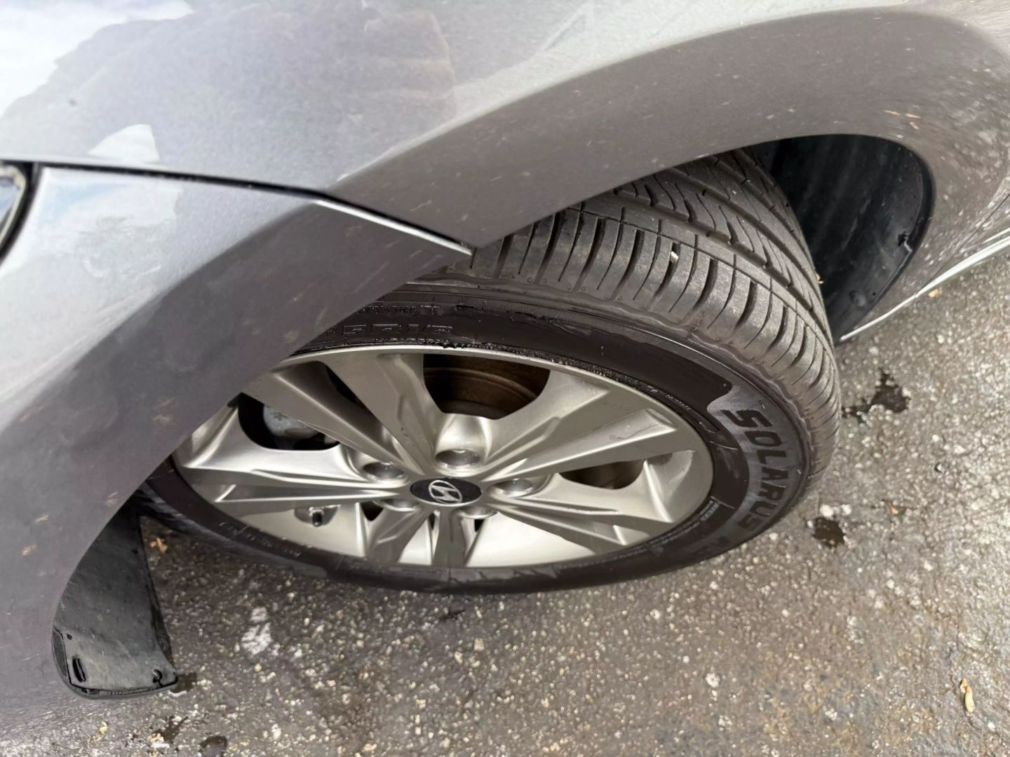 2018 Hyundai Elantra - Image 36