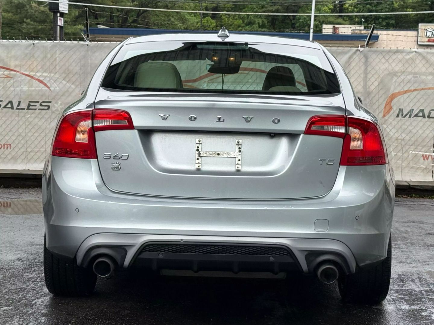 2018 Volvo S60 - Image 10