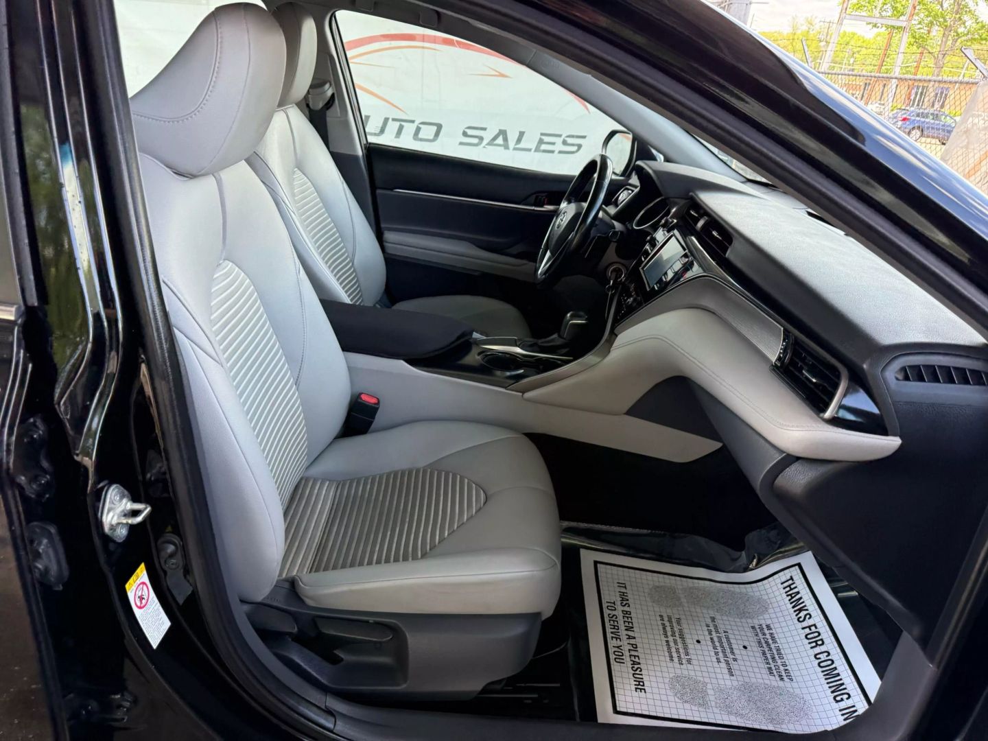 2019 Toyota Camry - Image 25