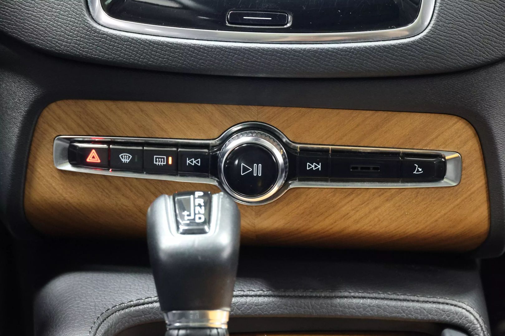 2022 Volvo Xc90 - Image 36
